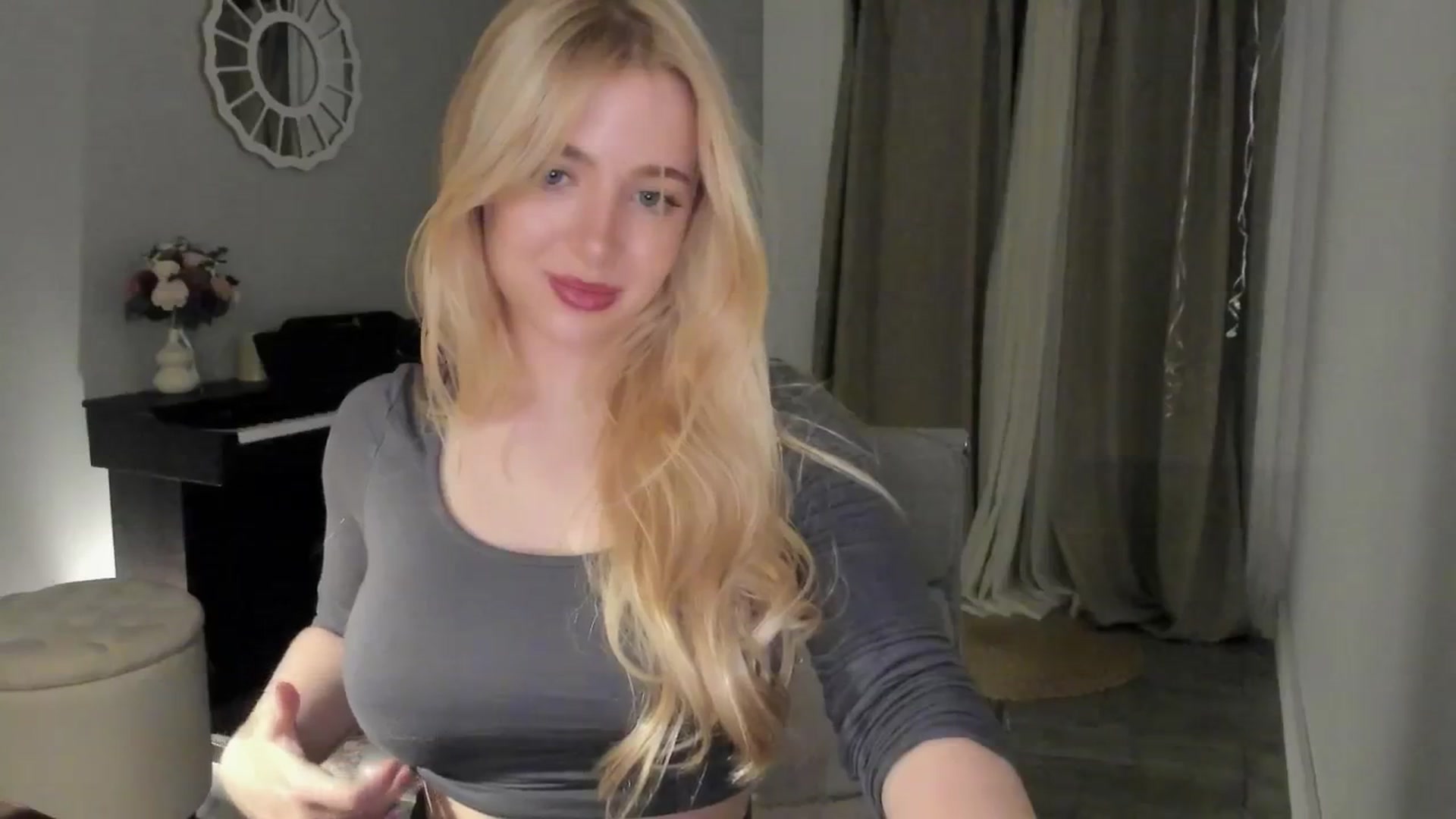 Gallery image thumbnail from NightSky's myfreecams stream on, 09/07/2025, 23:49 image 17 of 20