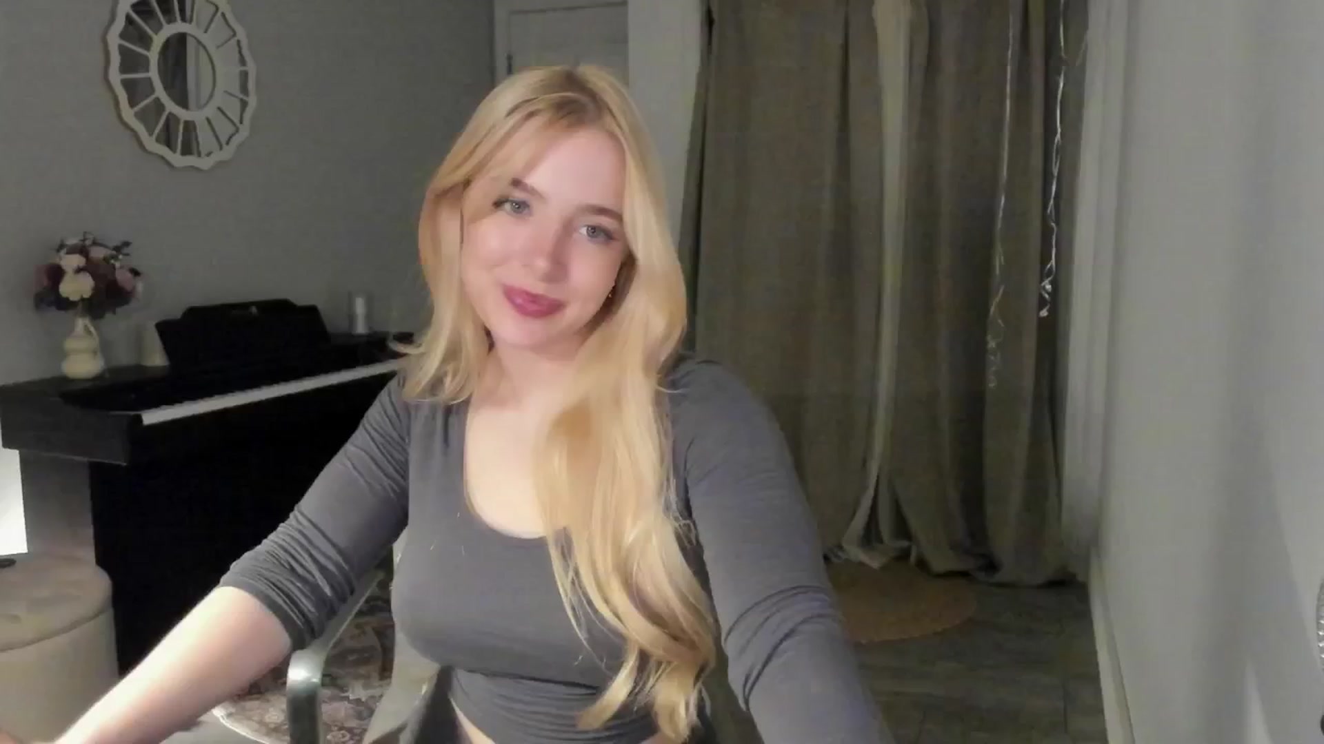 Gallery image thumbnail from NightSky's myfreecams stream on, 09/08/2025, 01:06 image 2 of 20