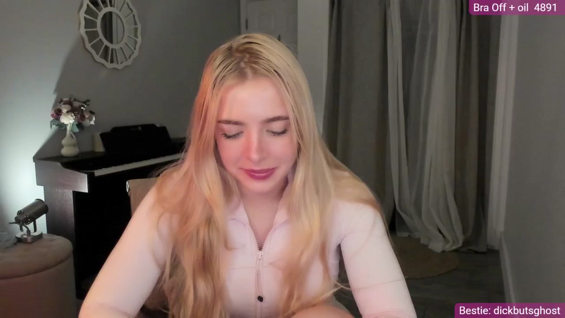 Gallery image thumbnail from NightSky's myfreecams stream on, 09/24/2025, 05:23 image 11 of 20