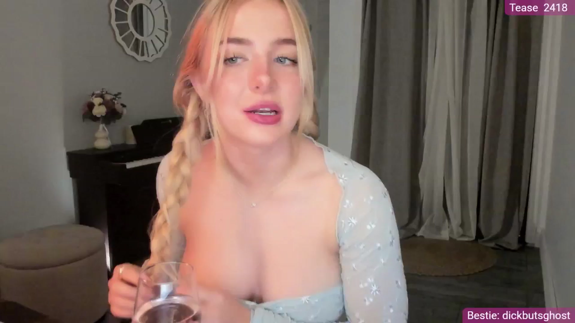 Gallery image thumbnail from NightSky's myfreecams stream on, 09/24/2025, 05:23 image 2 of 20