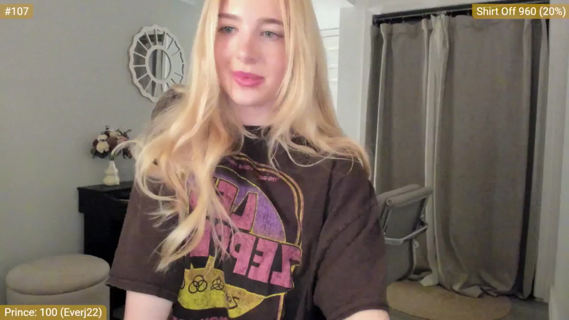 Gallery image thumbnail from NightSky's myfreecams stream on, 11/03/2025, 03:08 image 4 of 20