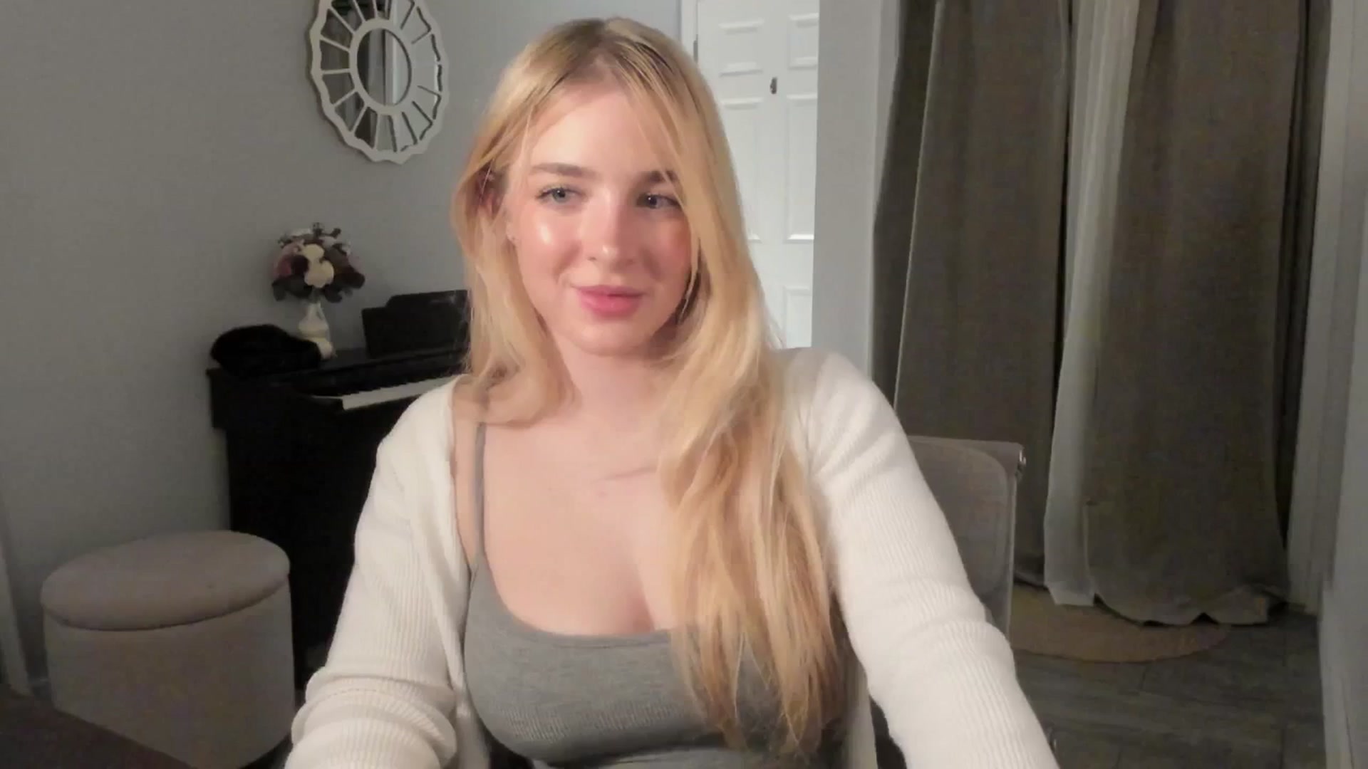 Gallery image thumbnail from NightSky's myfreecams stream on, 11/07/2025, 02:55 image 6 of 20