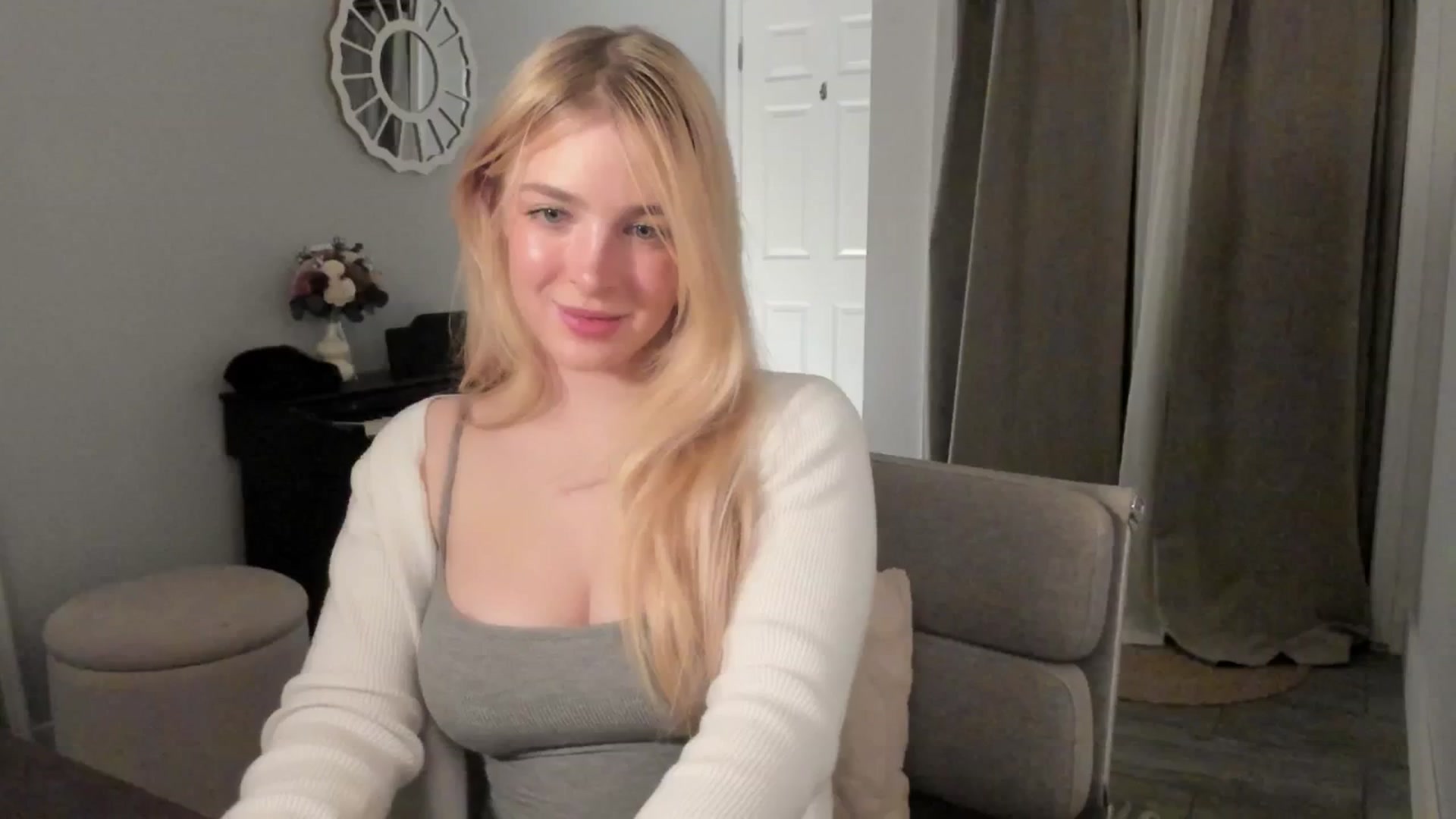 Gallery image thumbnail from NightSky's myfreecams stream on, 11/07/2025, 02:55 image 5 of 20