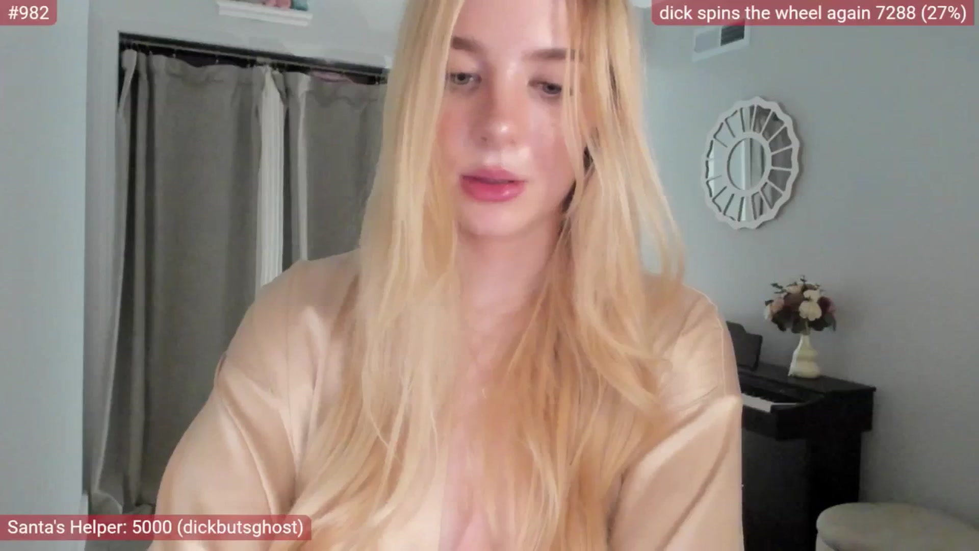 Gallery image thumbnail from NightSky's myfreecams stream on, 12/12/2025, 06:27 image 17 of 20