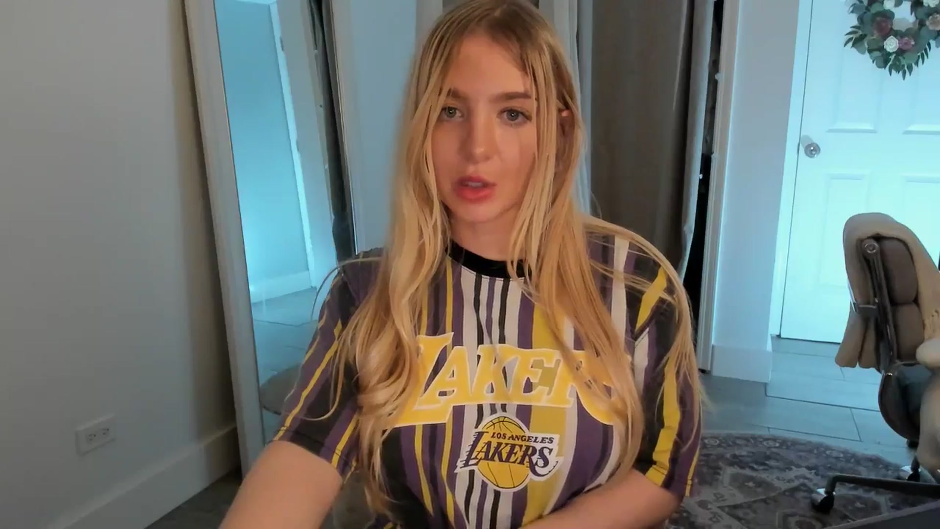 Gallery image thumbnail from NightSky's myfreecams stream on, 01/07/2026, 09:27 image 6 of 20