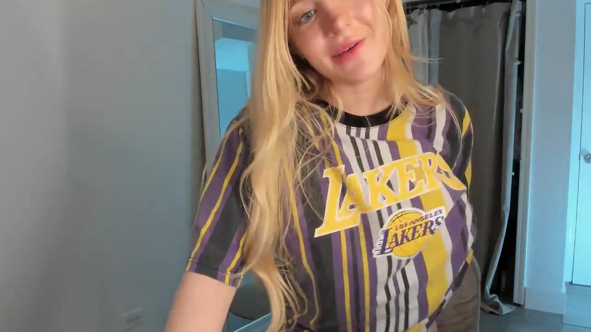 Gallery image thumbnail from NightSky's myfreecams stream on, 01/07/2026, 09:27 image 10 of 20