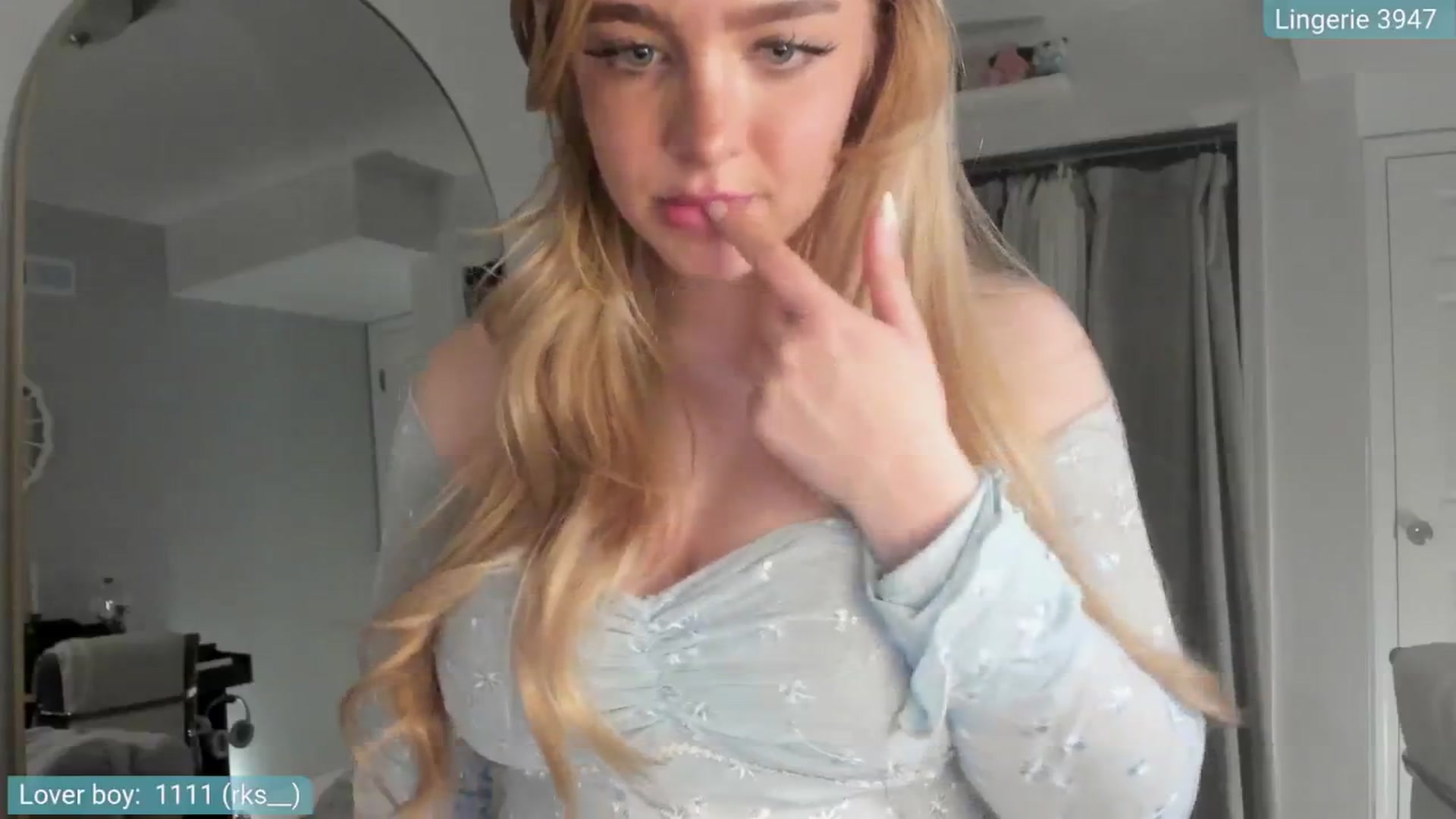Gallery image thumbnail from NightSky's myfreecams stream on, 04/19/2026, 04:20 image 6 of 20