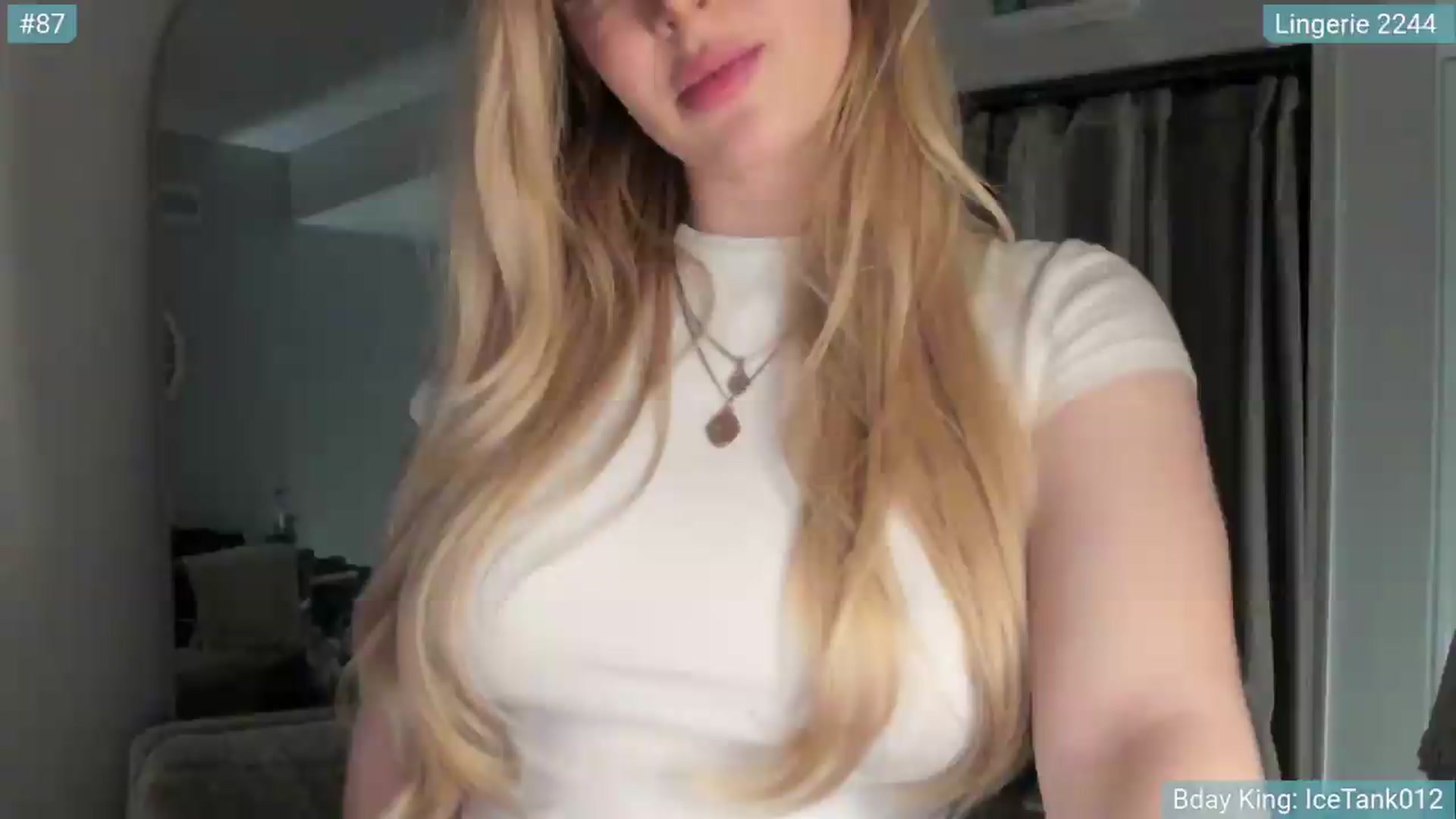 Gallery image thumbnail from NightSky's myfreecams stream on, 05/23/2026, 04:03 image 16 of 20