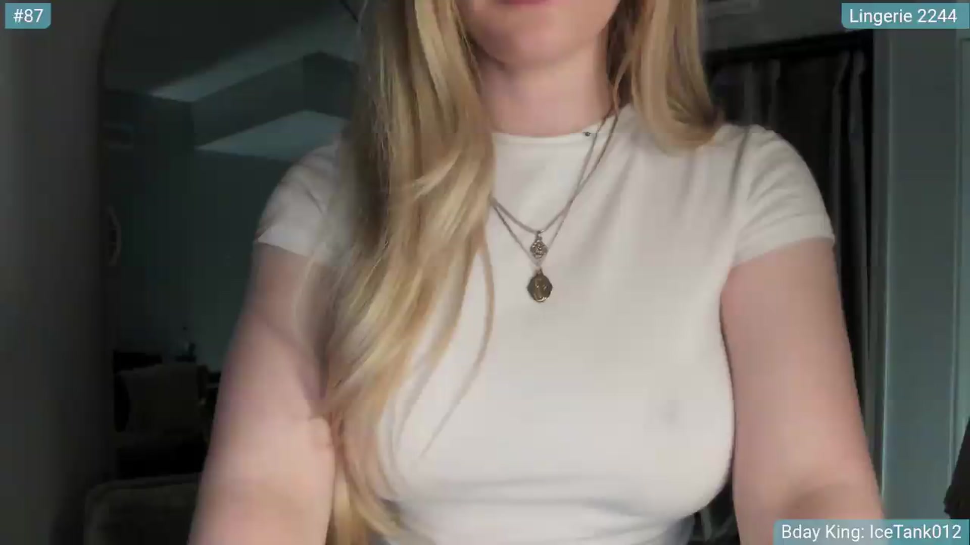 Gallery image thumbnail from NightSky's myfreecams stream on, 05/23/2026, 04:03 image 17 of 20