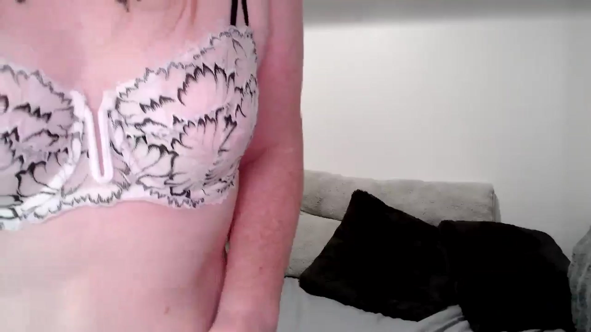 Gallery image thumbnail from Night_Shae's myfreecams stream on, 02/09/2025, 20:30 image 7 of 20