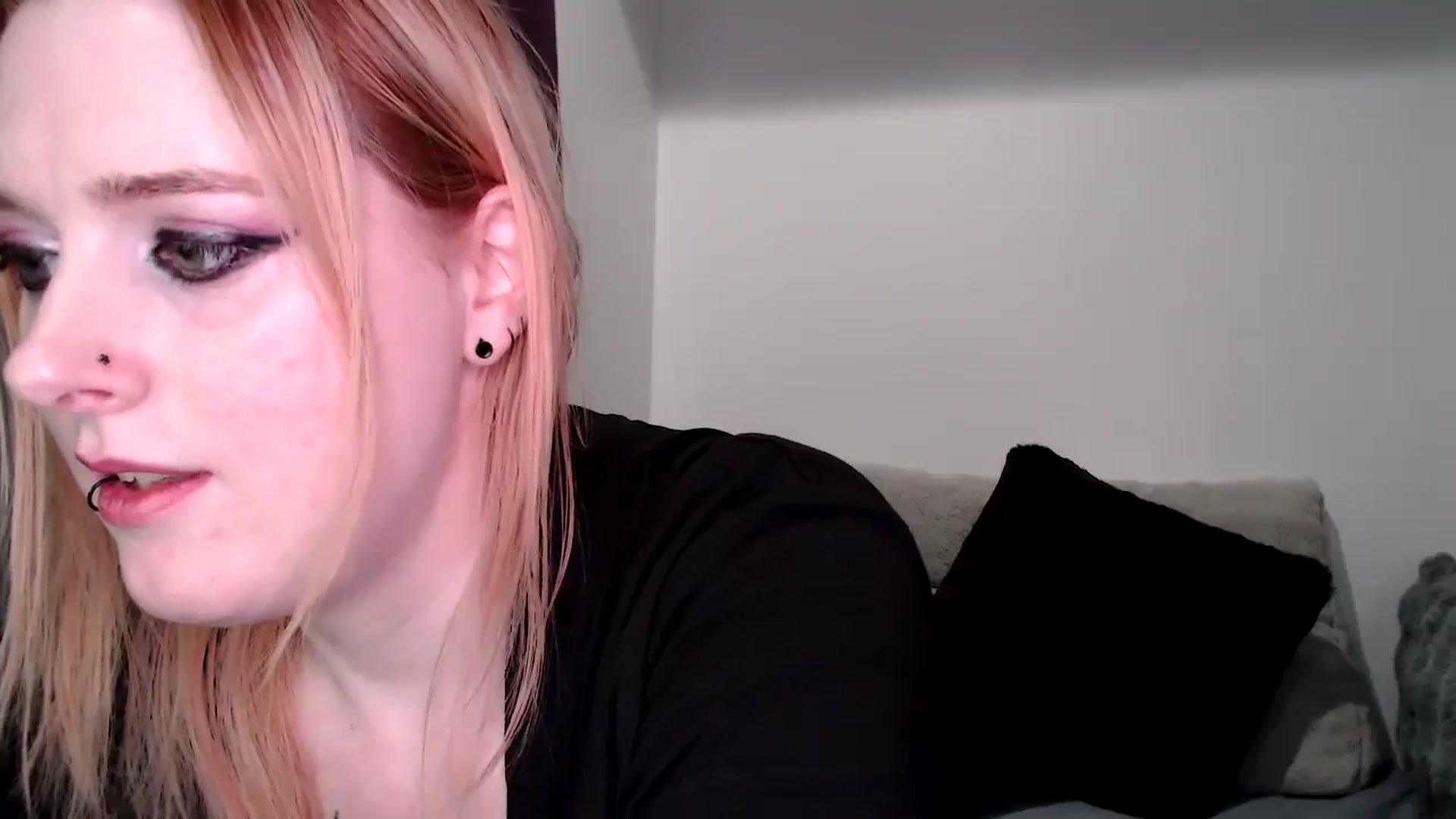 Gallery image thumbnail from Night_Shae's myfreecams stream on, 02/16/2025, 11:22 image 11 of 20