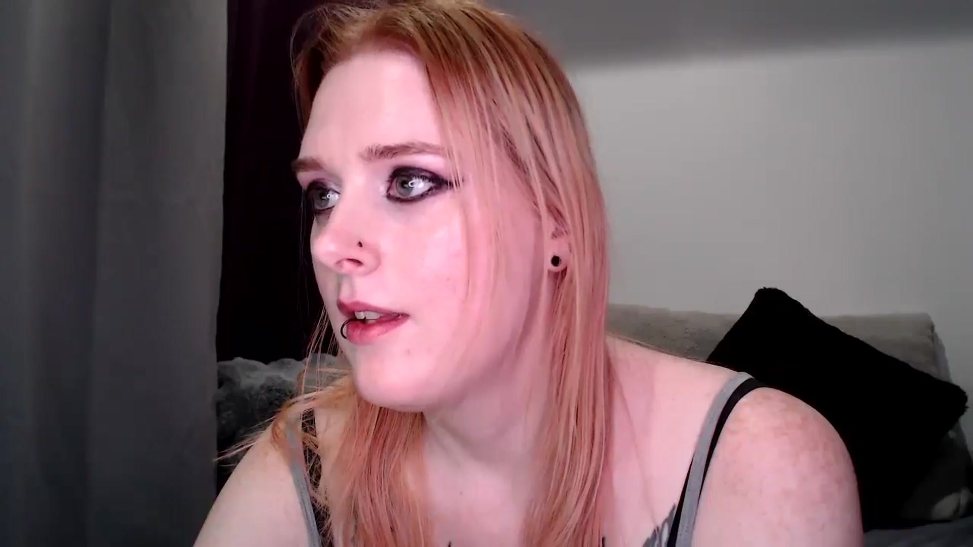 Gallery image thumbnail from Night_Shae's myfreecams stream on, 02/16/2025, 12:12 image 2 of 20