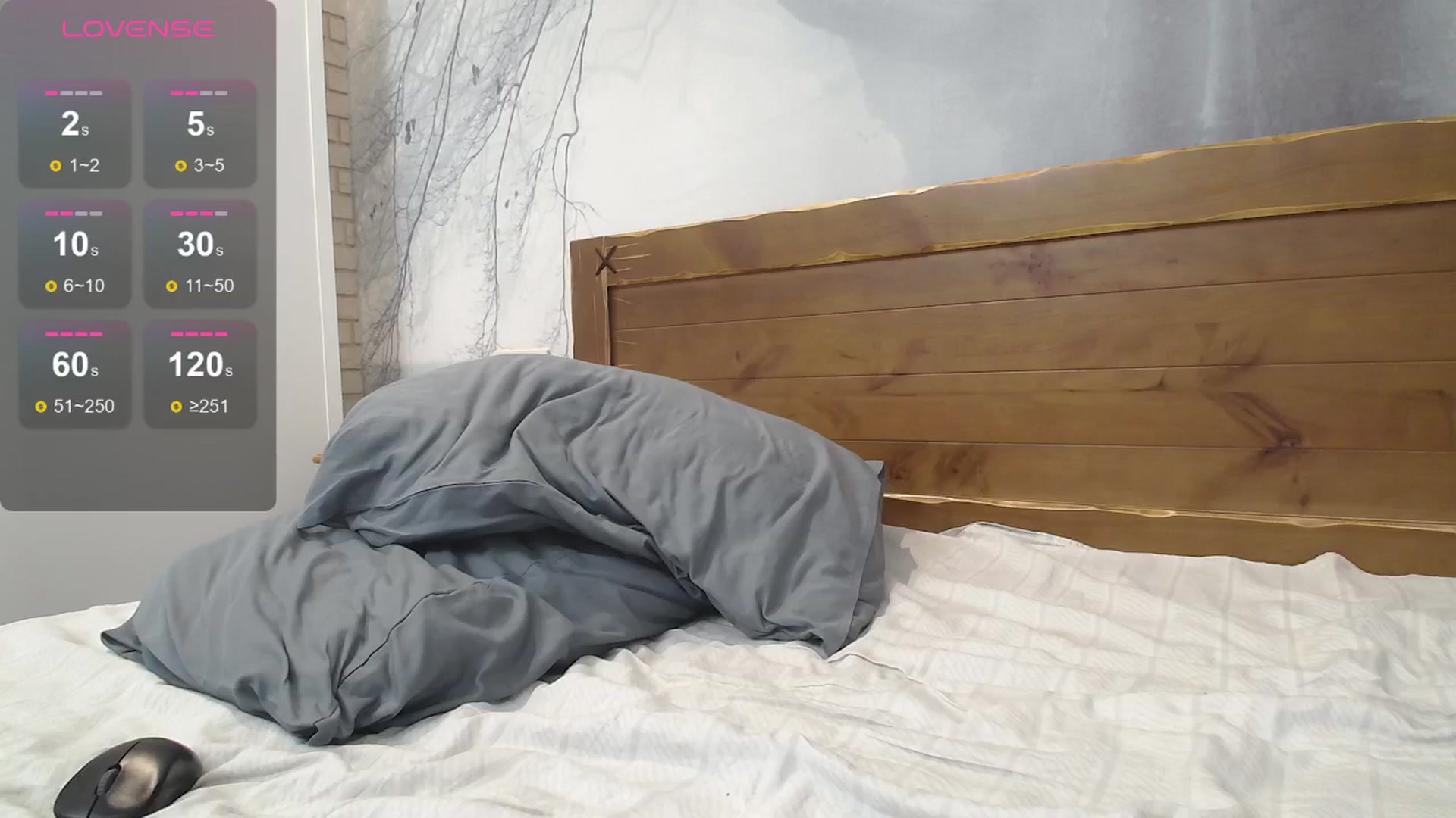 Gallery image thumbnail from Night_vibe6's myfreecams stream on, 06/27/2024, 19:25 image 14 of 20