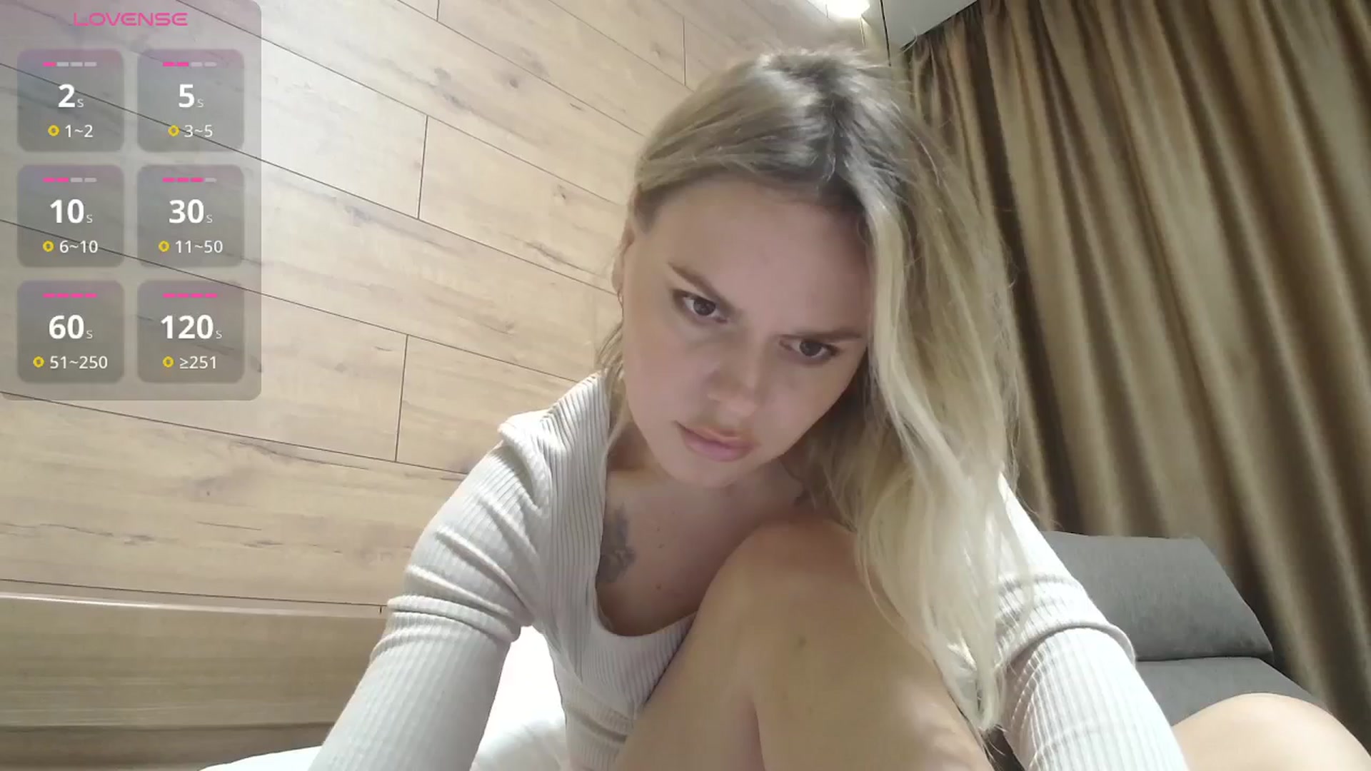 Gallery image thumbnail from Night_vibe6's myfreecams stream on, 11/30/2024, 19:02 image 1 of 20