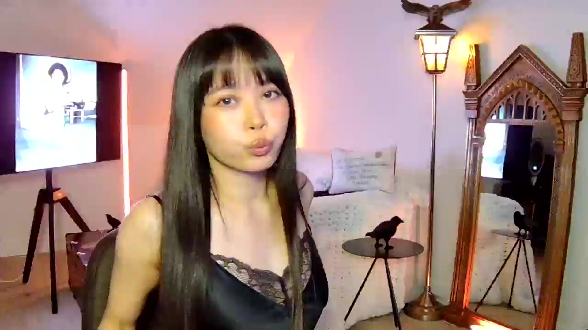 Gallery image thumbnail from Nightmiora's myfreecams stream on, 01/08/2026, 05:37 image 7 of 20