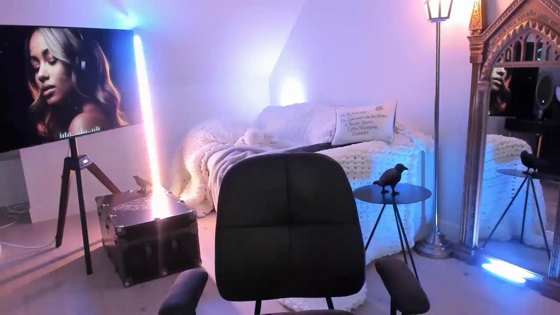 Gallery image thumbnail from Nightmiora's myfreecams stream on, 01/11/2026, 05:57 image 16 of 20