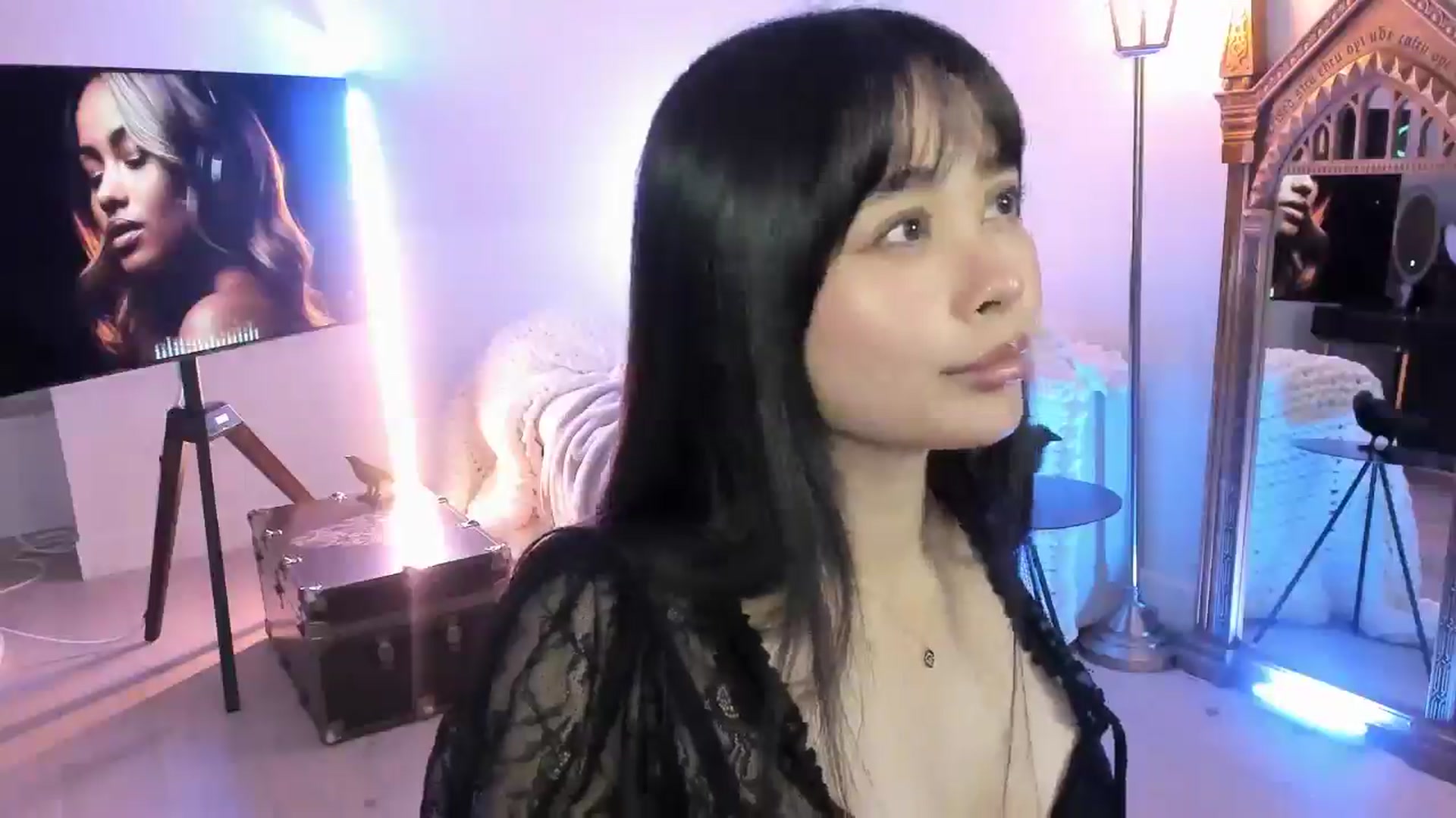 Gallery image thumbnail from Nightmiora's myfreecams stream on, 01/11/2026, 05:57 image 19 of 20