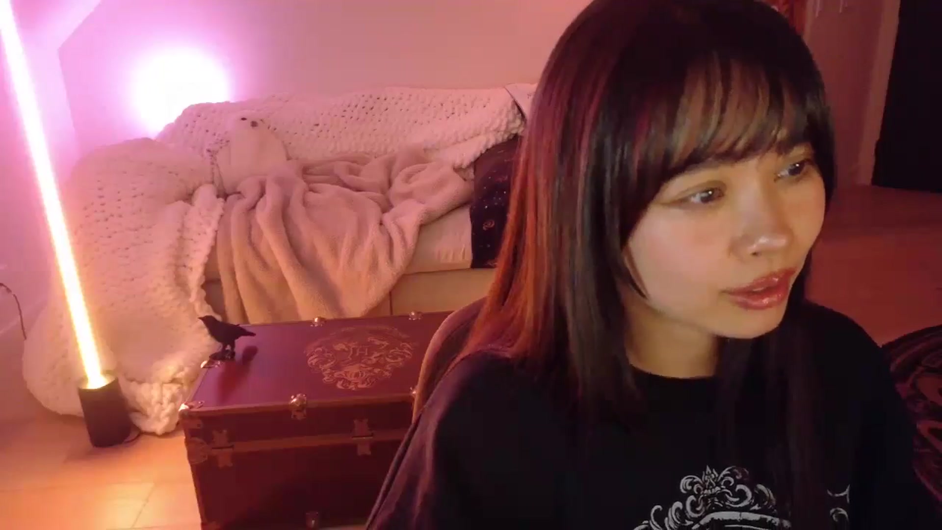 Gallery image thumbnail from Nightmiora's myfreecams stream on, 02/22/2026, 06:35 image 18 of 20