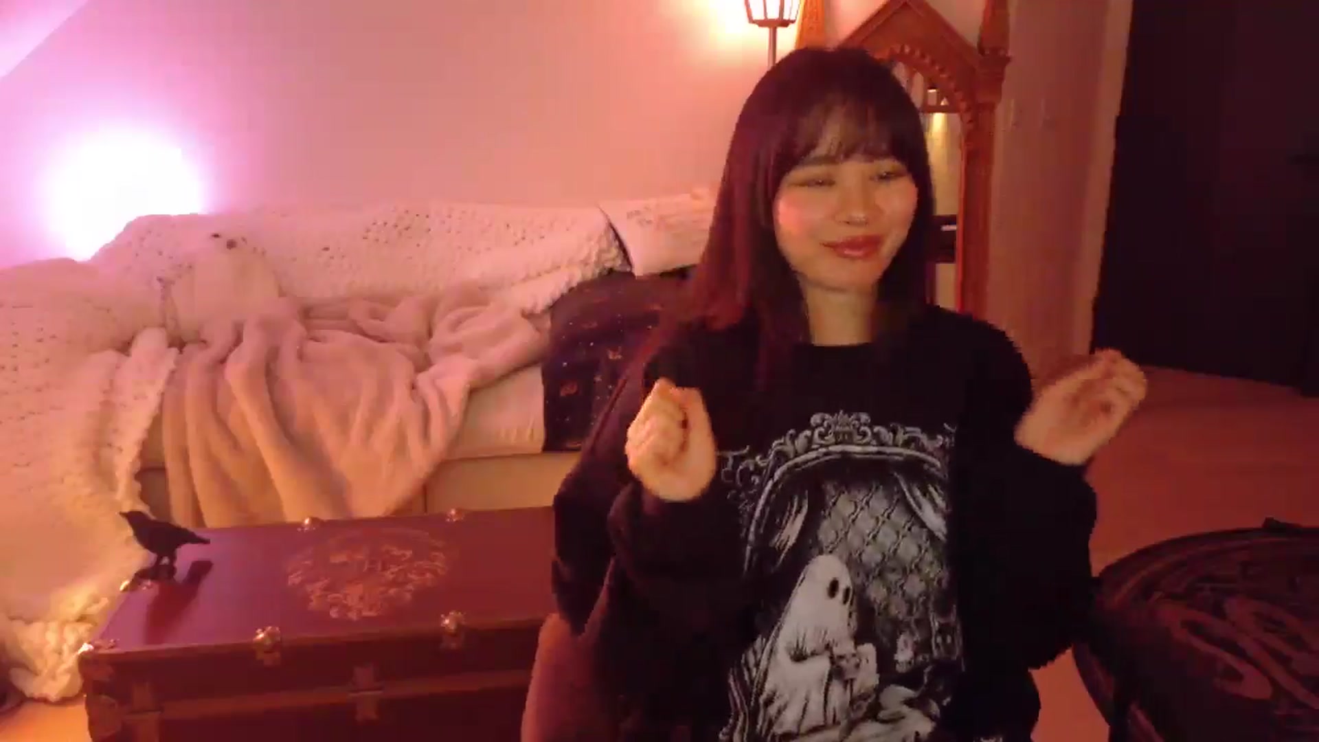 Gallery image thumbnail from Nightmiora's myfreecams stream on, 02/22/2026, 06:35 image 9 of 20