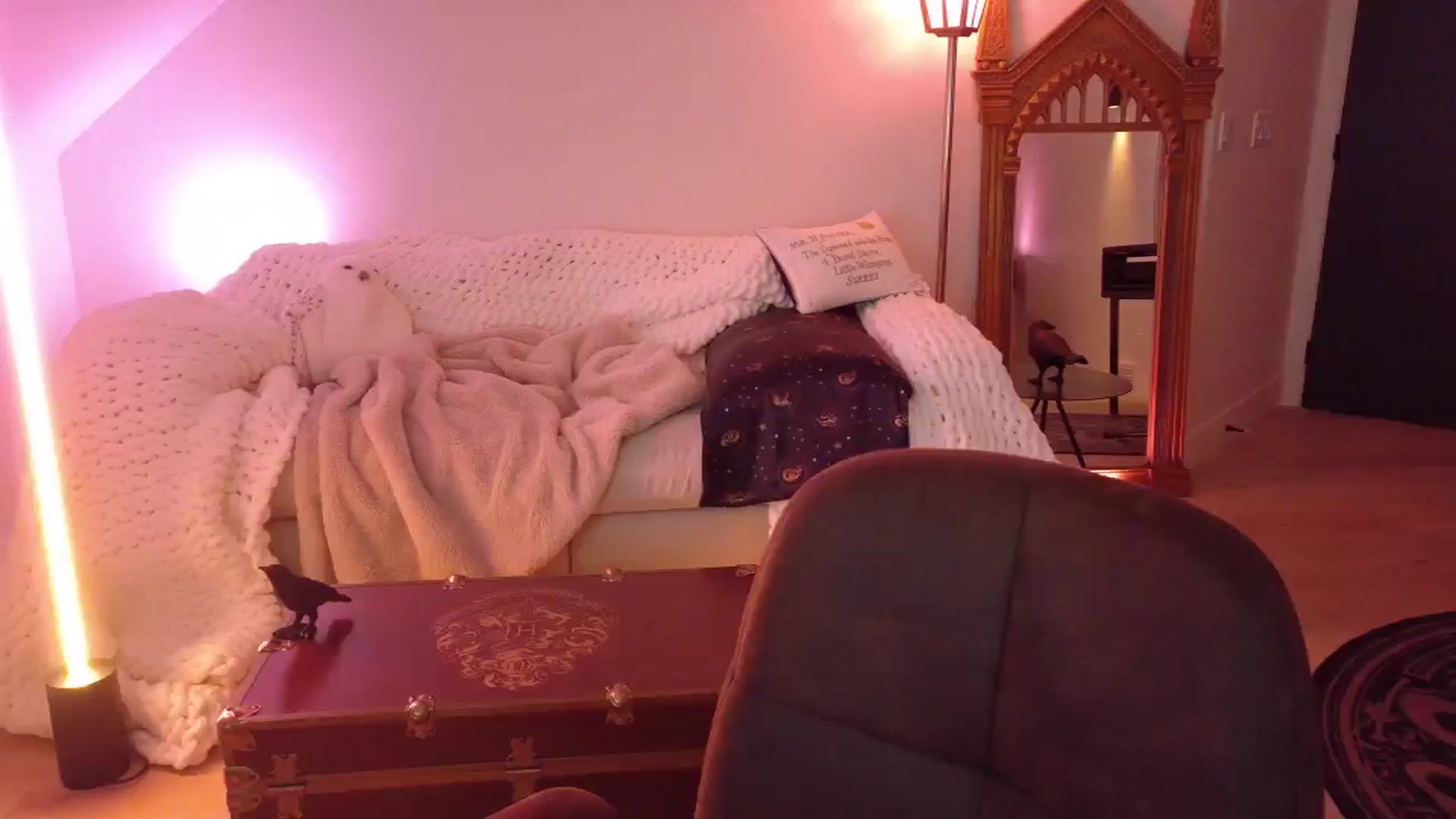 Gallery image thumbnail from Nightmiora's myfreecams stream on, 02/22/2026, 06:35 image 1 of 20