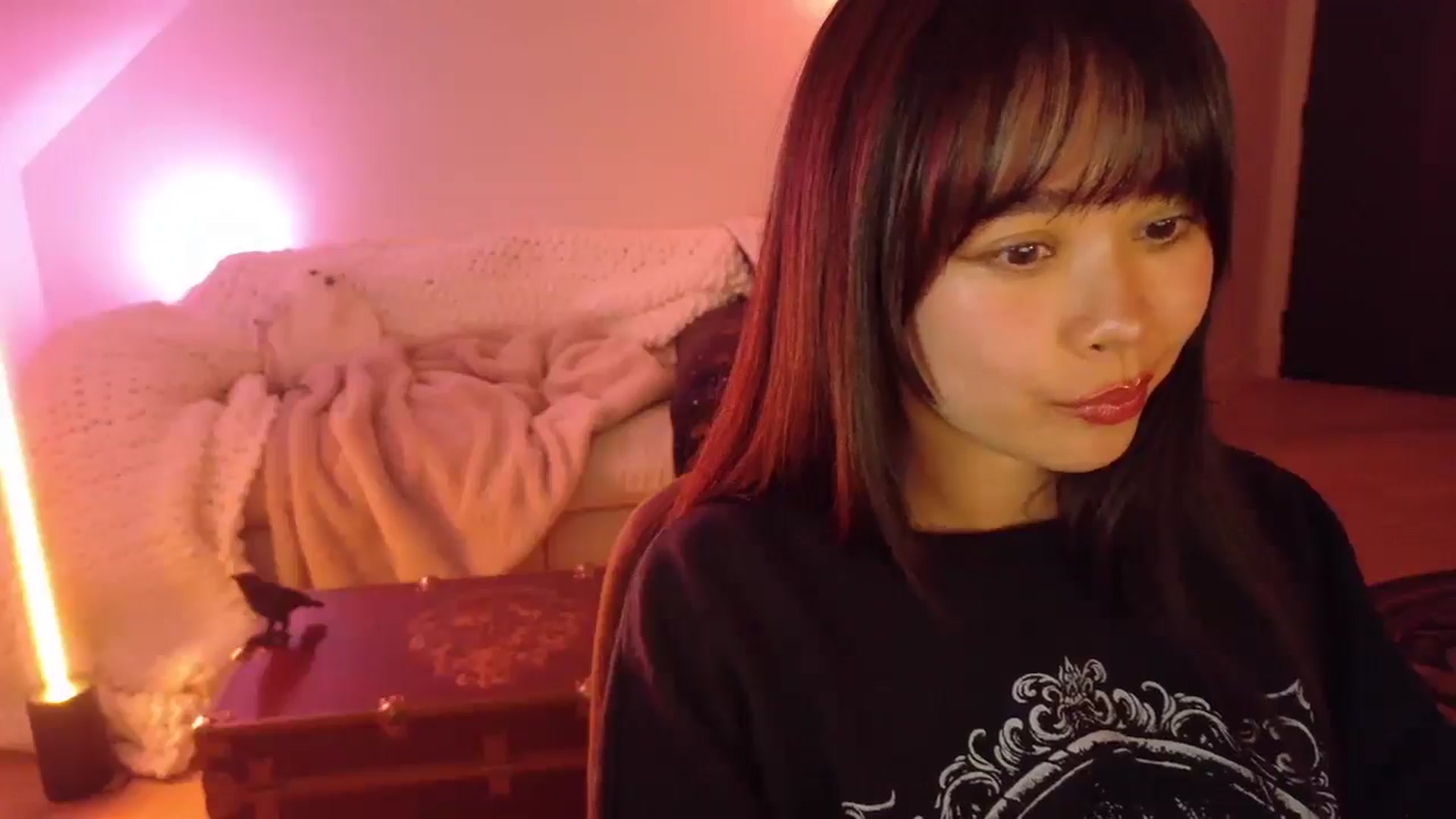 Gallery image thumbnail from Nightmiora's myfreecams stream on, 02/22/2026, 06:35 image 15 of 20