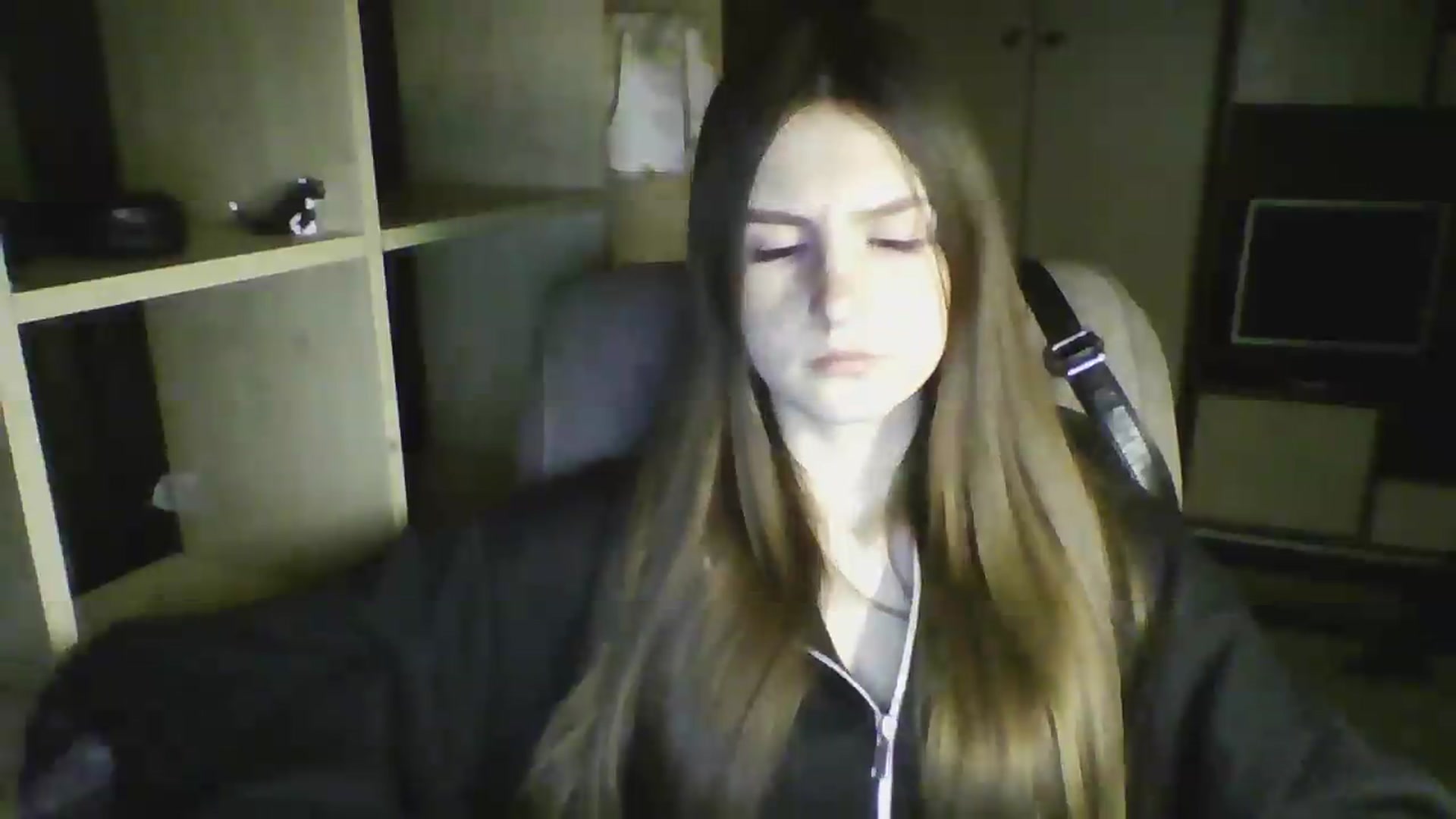 Gallery image thumbnail from NikaFlex's myfreecams stream on, 04/25/2026, 19:06 image 15 of 20