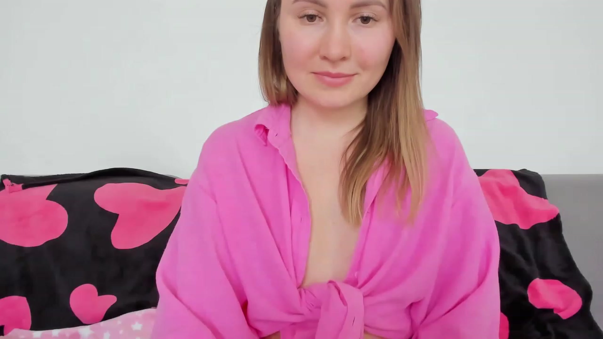 Gallery image thumbnail from NikaJohnson2's myfreecams stream on, 03/07/2023, 13:10 image 10 of 20