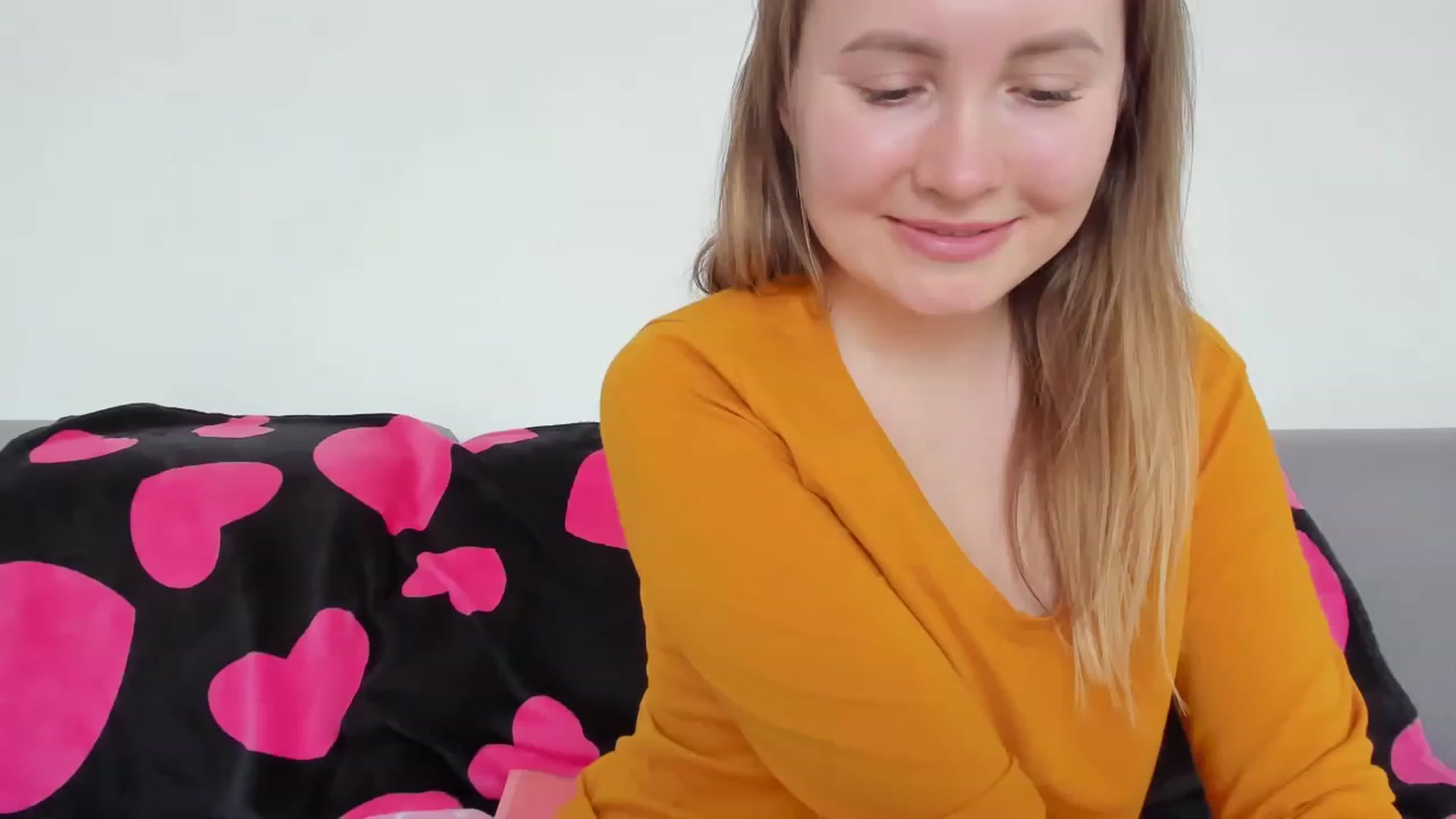 Gallery image thumbnail from NikaJohnson2's myfreecams stream on, 03/23/2023, 12:09 image 3 of 20