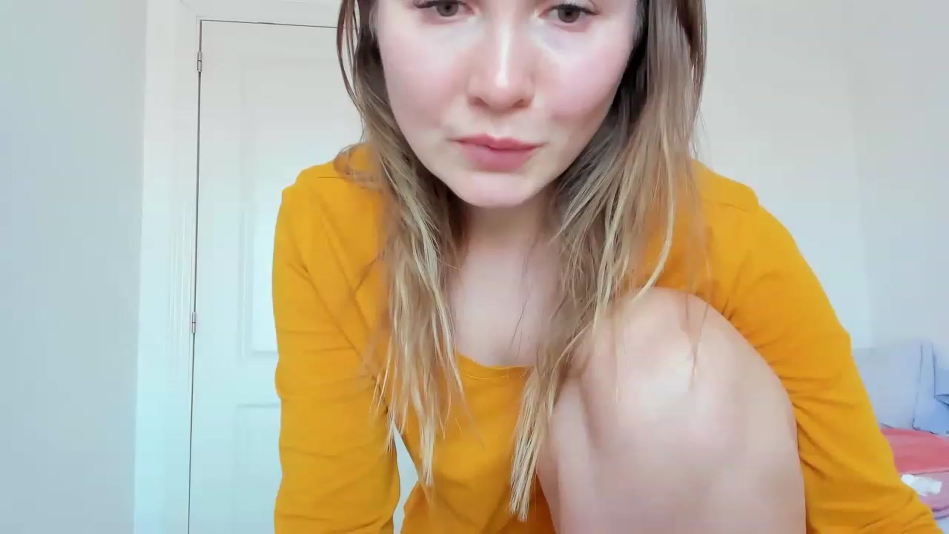 Gallery image thumbnail from NikaJohnson2's myfreecams stream on, 04/08/2023, 13:19 image 15 of 20