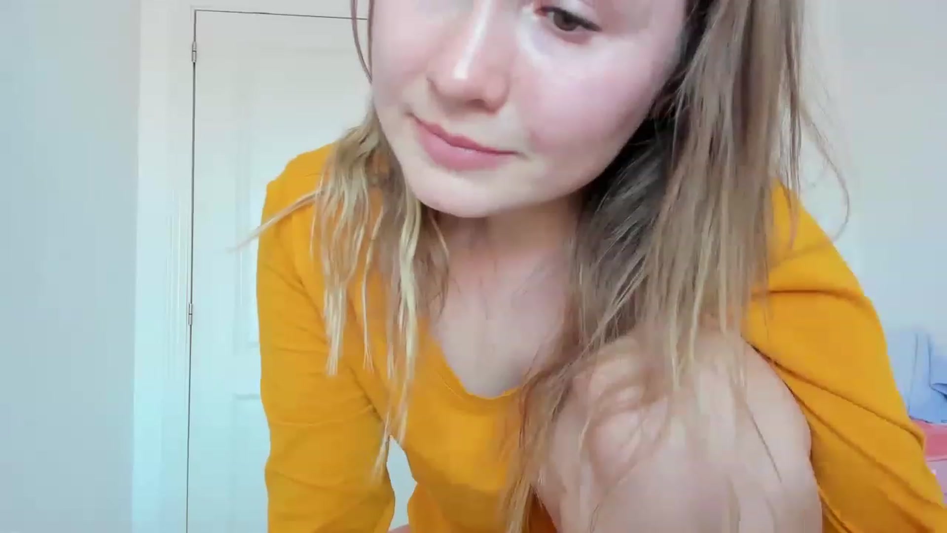 Gallery image thumbnail from NikaJohnson2's myfreecams stream on, 04/08/2023, 13:19 image 18 of 20