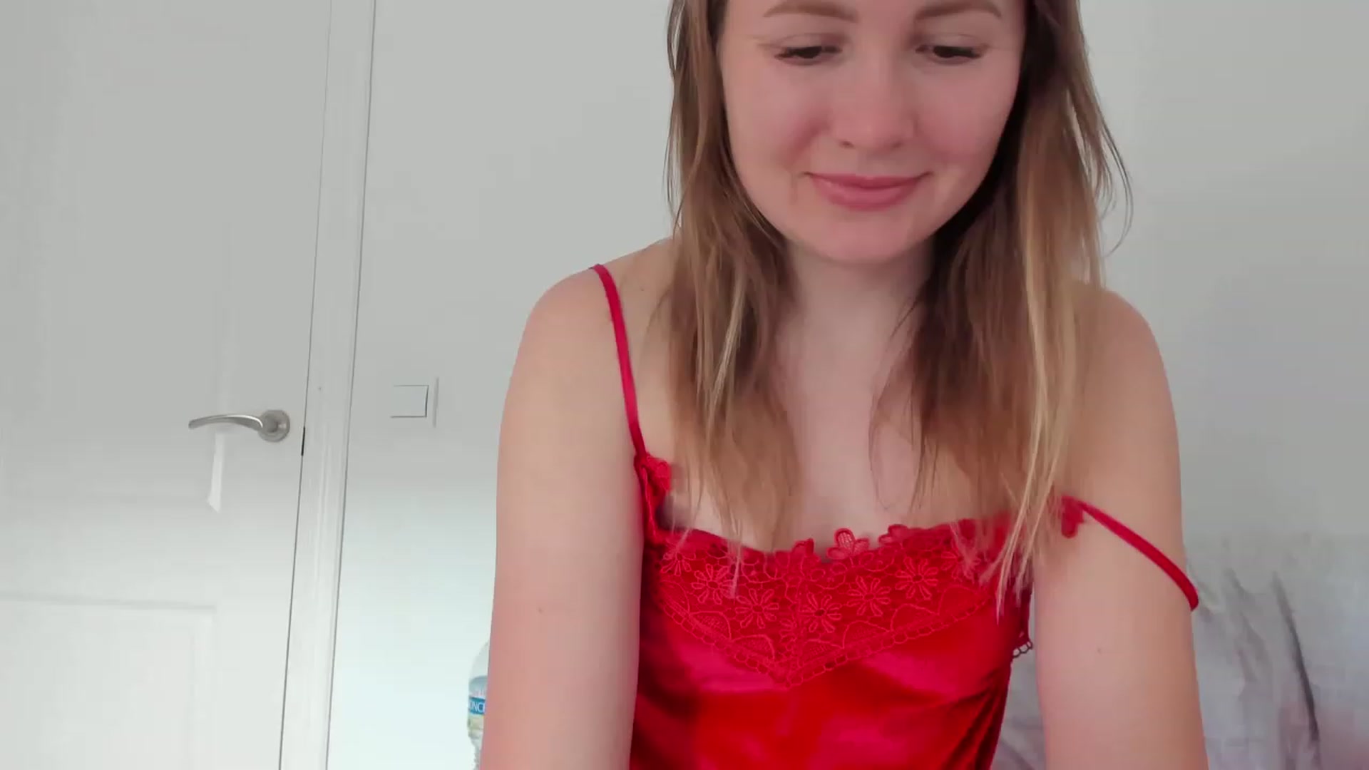 Gallery image thumbnail from NikaJohnson2's myfreecams stream on, 04/18/2023, 07:20 image 4 of 20
