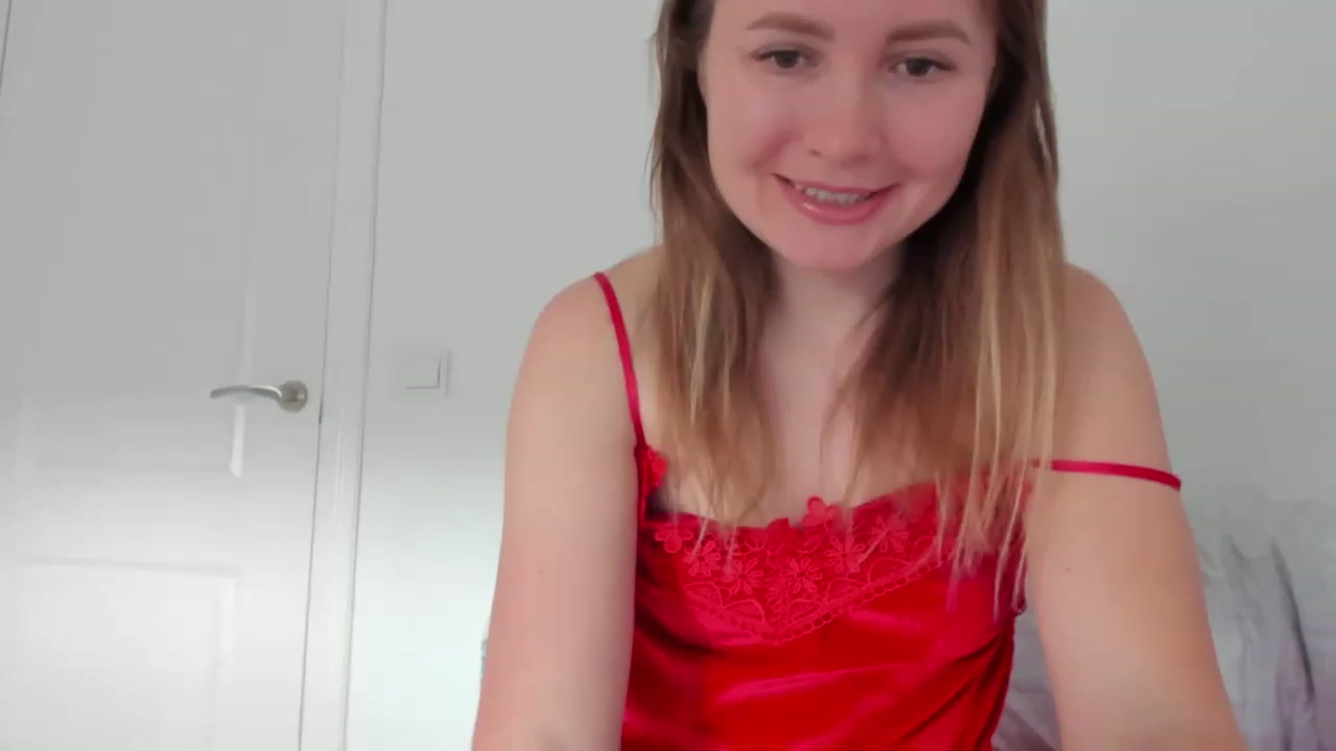 Gallery image thumbnail from NikaJohnson2's myfreecams stream on, 04/18/2023, 07:20 image 6 of 20