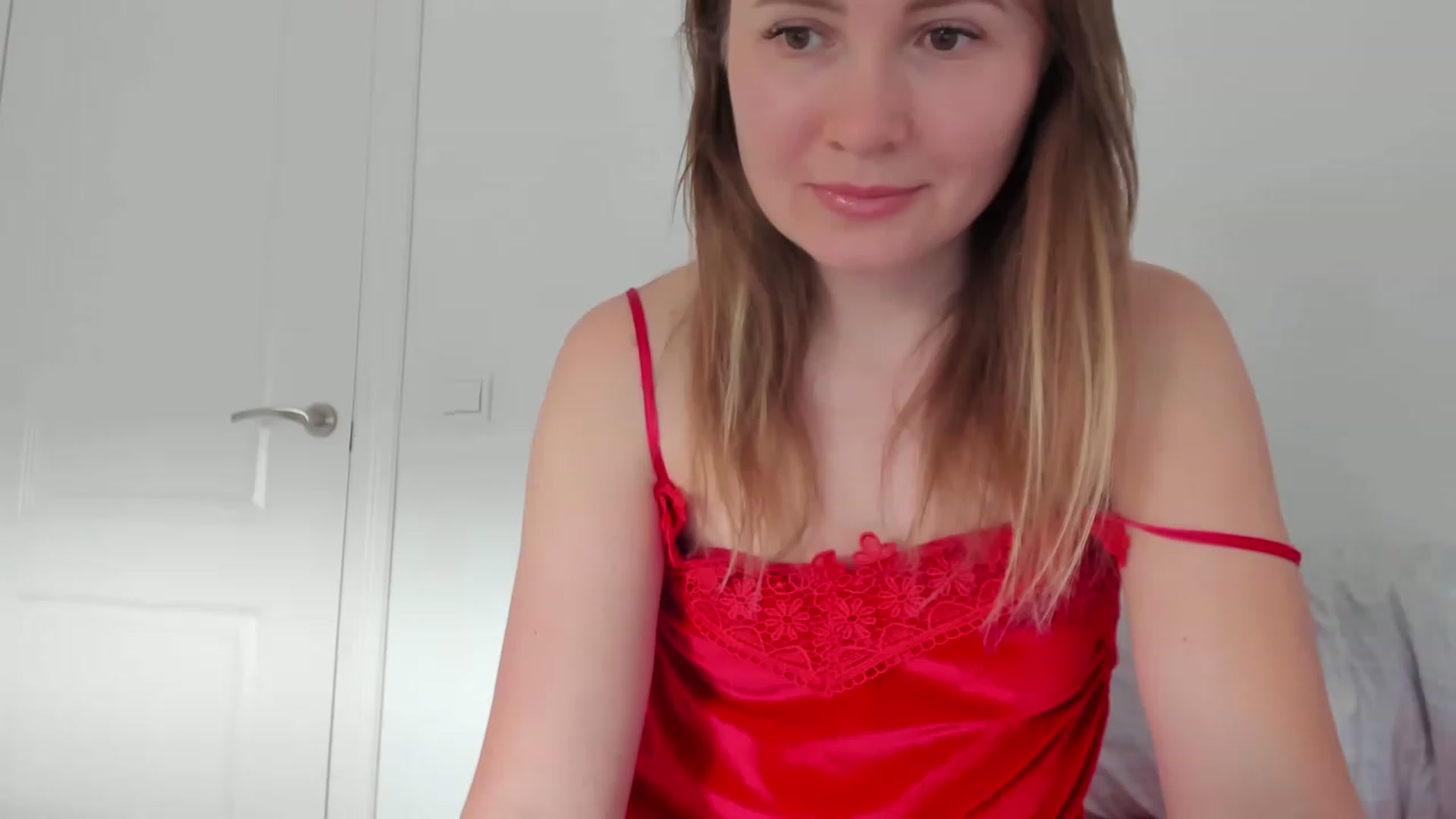 Gallery image thumbnail from NikaJohnson2's myfreecams stream on, 04/18/2023, 07:20 image 7 of 20