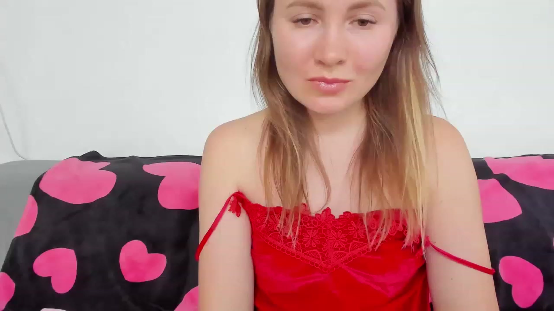 Gallery image thumbnail from NikaJohnson2's myfreecams stream on, 04/18/2023, 11:43 image 6 of 20