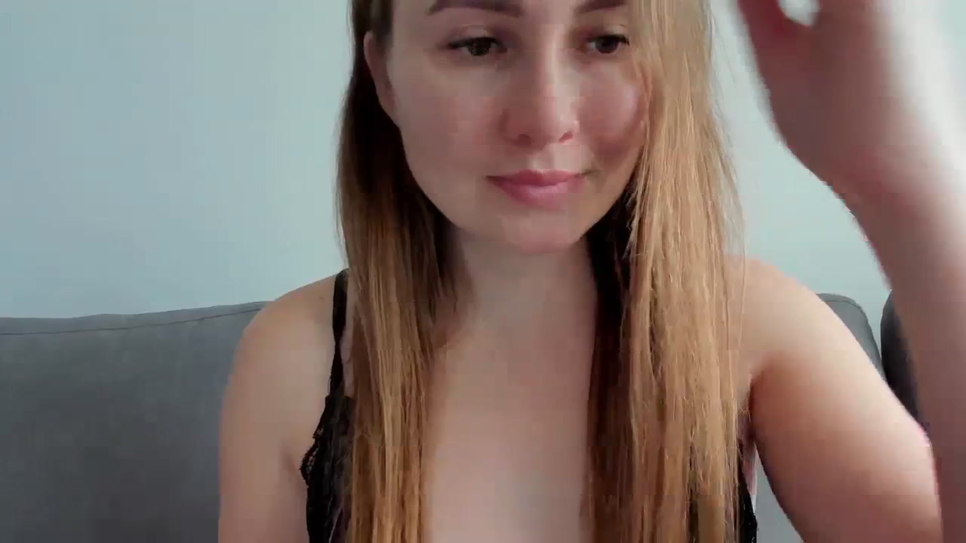 Gallery image thumbnail from NikaJohnson2's myfreecams stream on, 01/15/2024, 15:01 image 16 of 20
