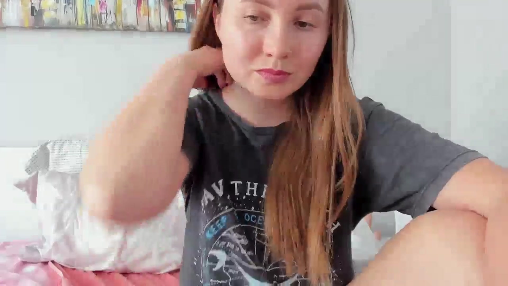 Gallery image thumbnail from NikaJohnson2's myfreecams stream on, 04/25/2024, 14:38 image 8 of 20