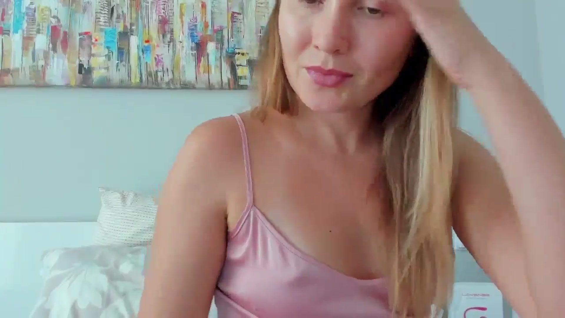 Gallery image thumbnail from NikaJohnson2's myfreecams stream on, 09/21/2024, 10:52 image 17 of 20