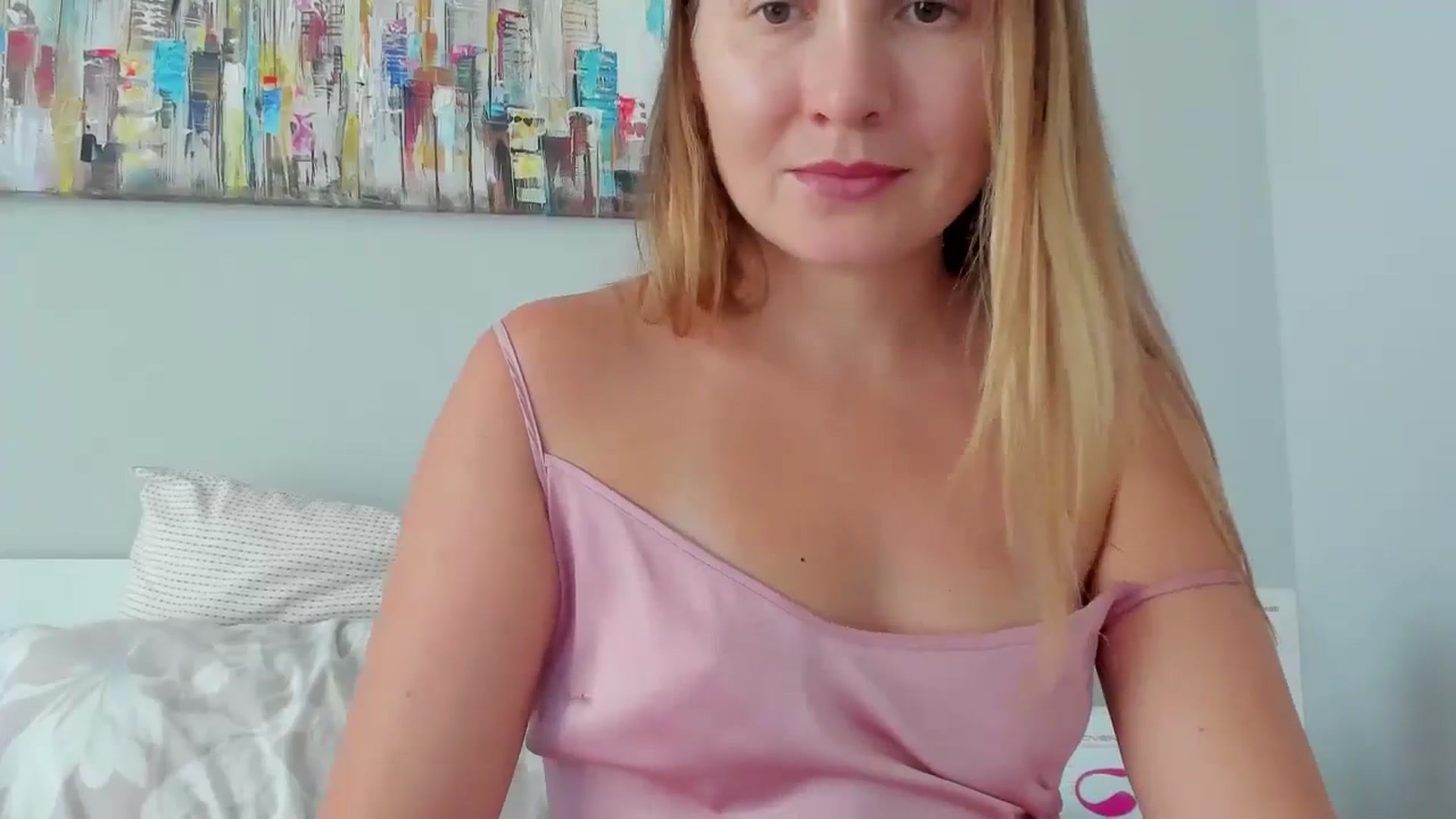 Gallery image thumbnail from NikaJohnson2's myfreecams stream on, 09/21/2024, 11:10 image 6 of 20