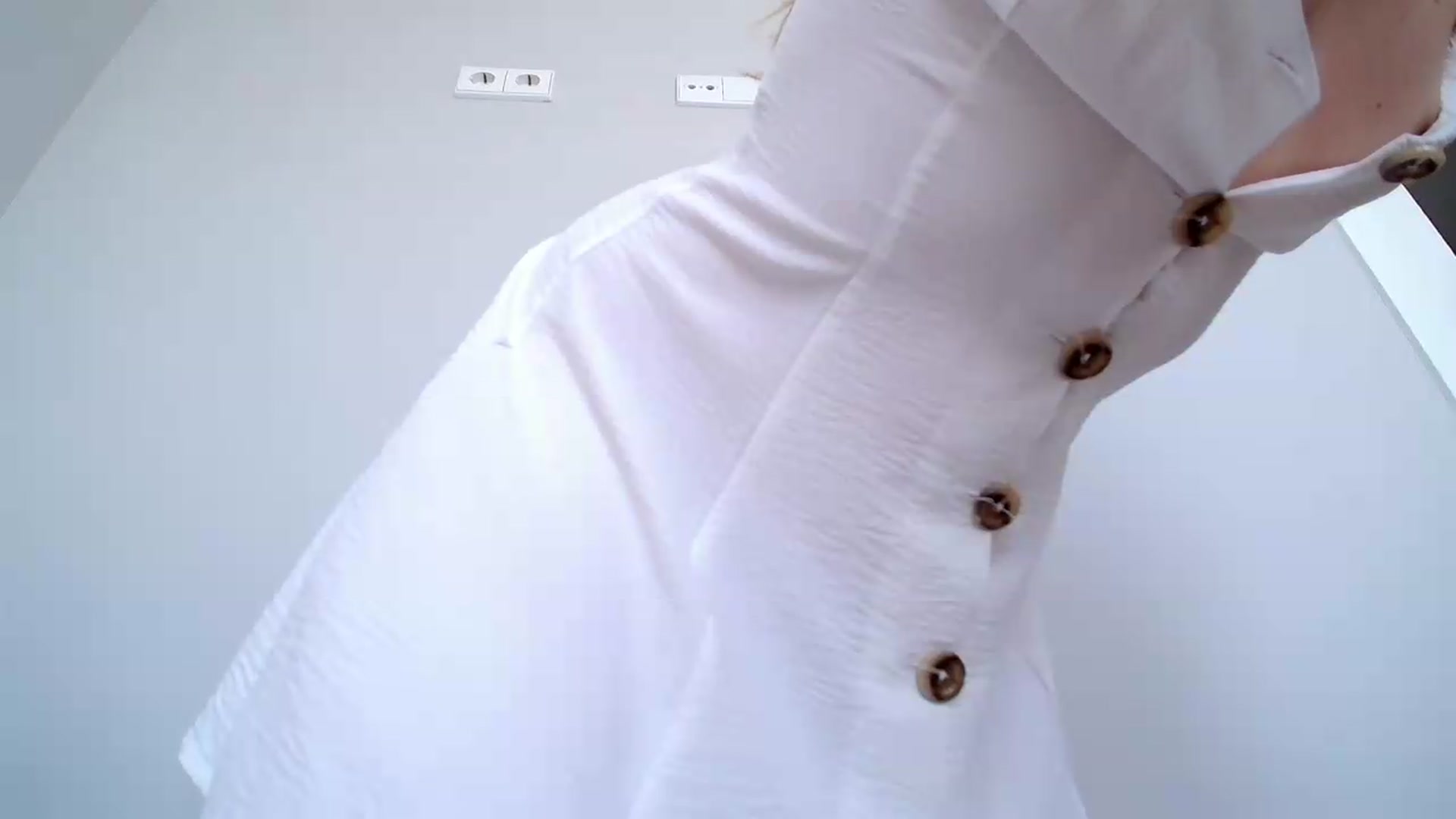 Gallery image thumbnail from NikaJohnson2's myfreecams stream on, 05/16/2026, 10:24 image 17 of 20