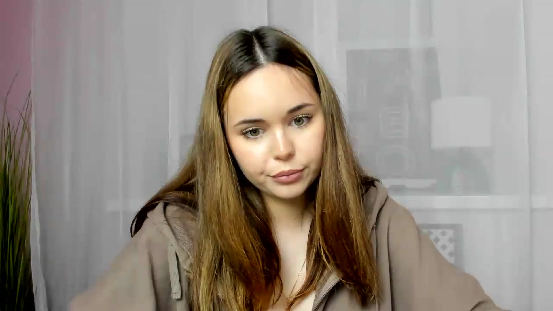 Gallery image thumbnail from NikaWills's myfreecams stream on, 05/19/2026, 13:51 image 15 of 20