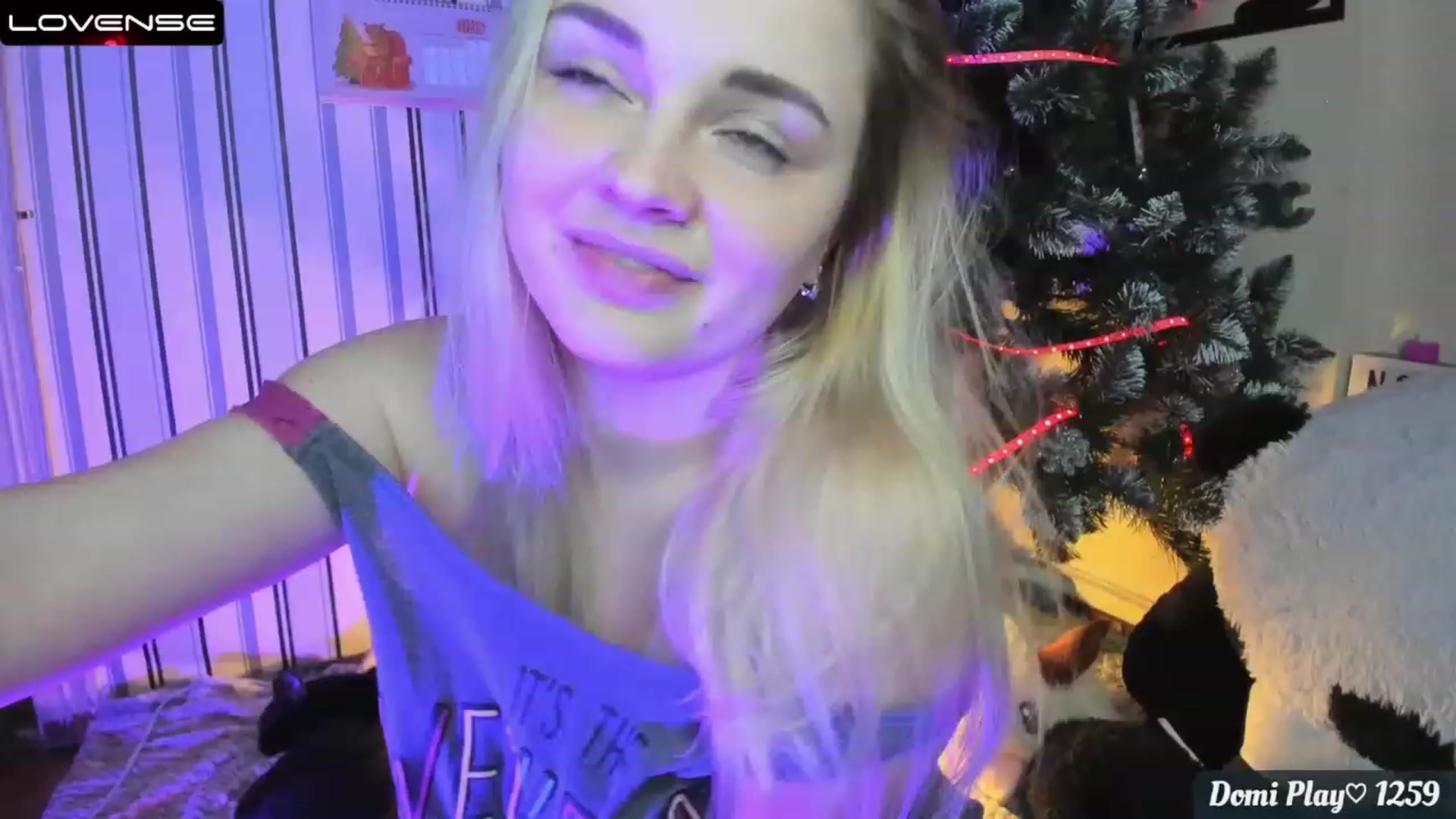 Gallery image thumbnail from Nika_Cakes's myfreecams stream on, 12/04/2022, 07:52 image 3 of 20