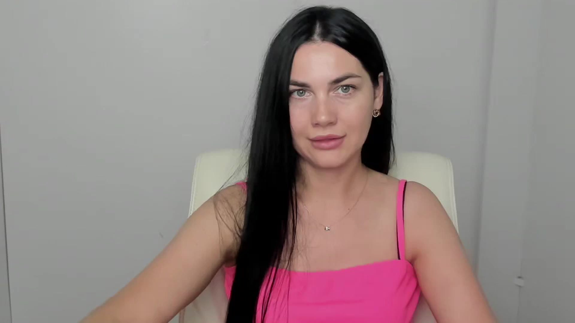 Gallery image thumbnail from Nika_Gracee's myfreecams stream on, 06/25/2025, 10:57 image 19 of 20