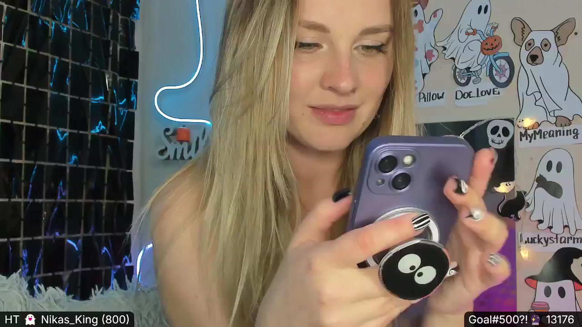 Gallery image thumbnail from Nika_Kitten's myfreecams stream on, 10/17/2024, 20:52 image 2 of 20