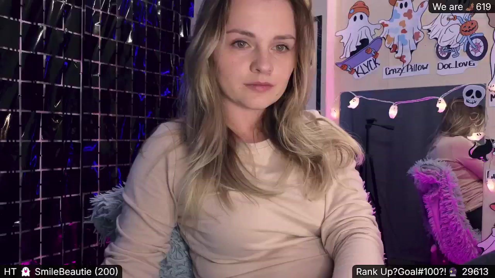 Gallery image thumbnail from Nika_Kitten's myfreecams stream on, 10/18/2024, 12:18 image 12 of 20