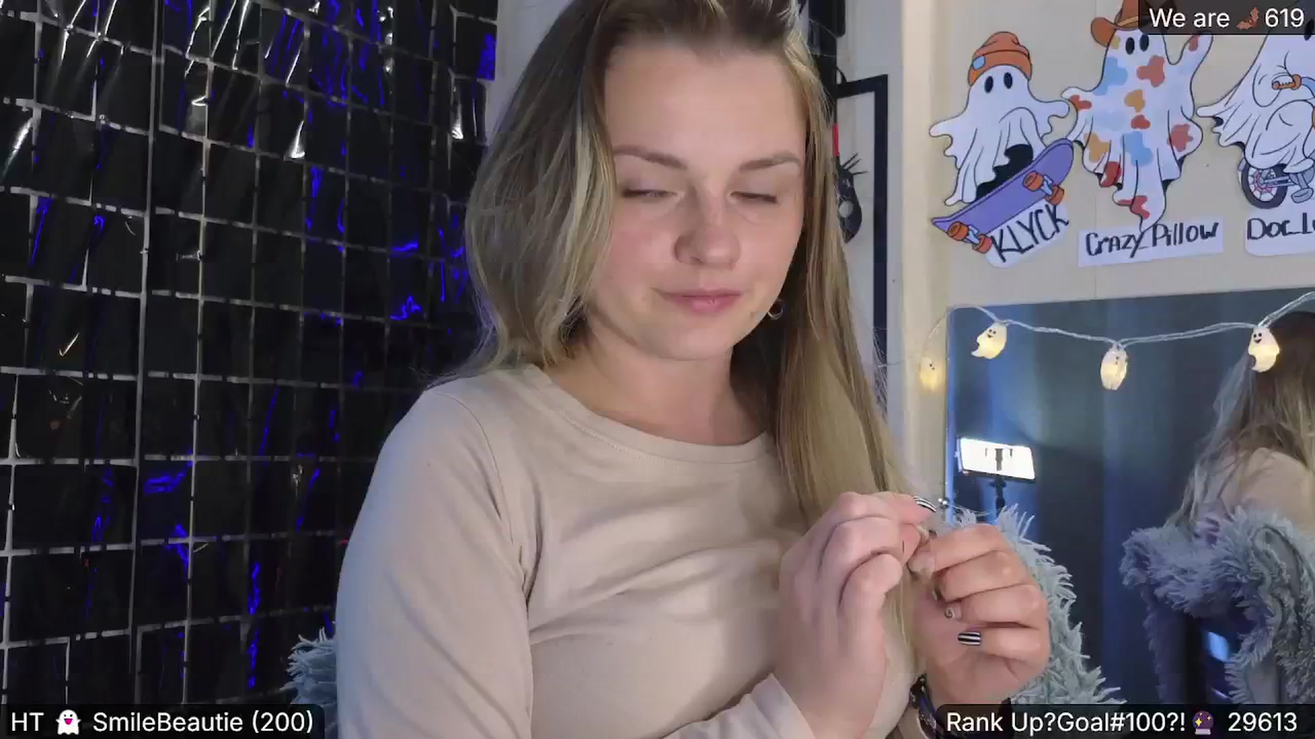 Gallery image thumbnail from Nika_Kitten's myfreecams stream on, 10/18/2024, 12:18 image 17 of 20