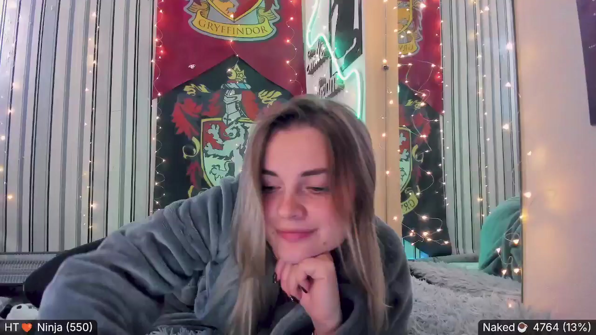 Gallery image thumbnail from Nika_Kitten's myfreecams stream on, 11/18/2024, 19:57 image 3 of 20