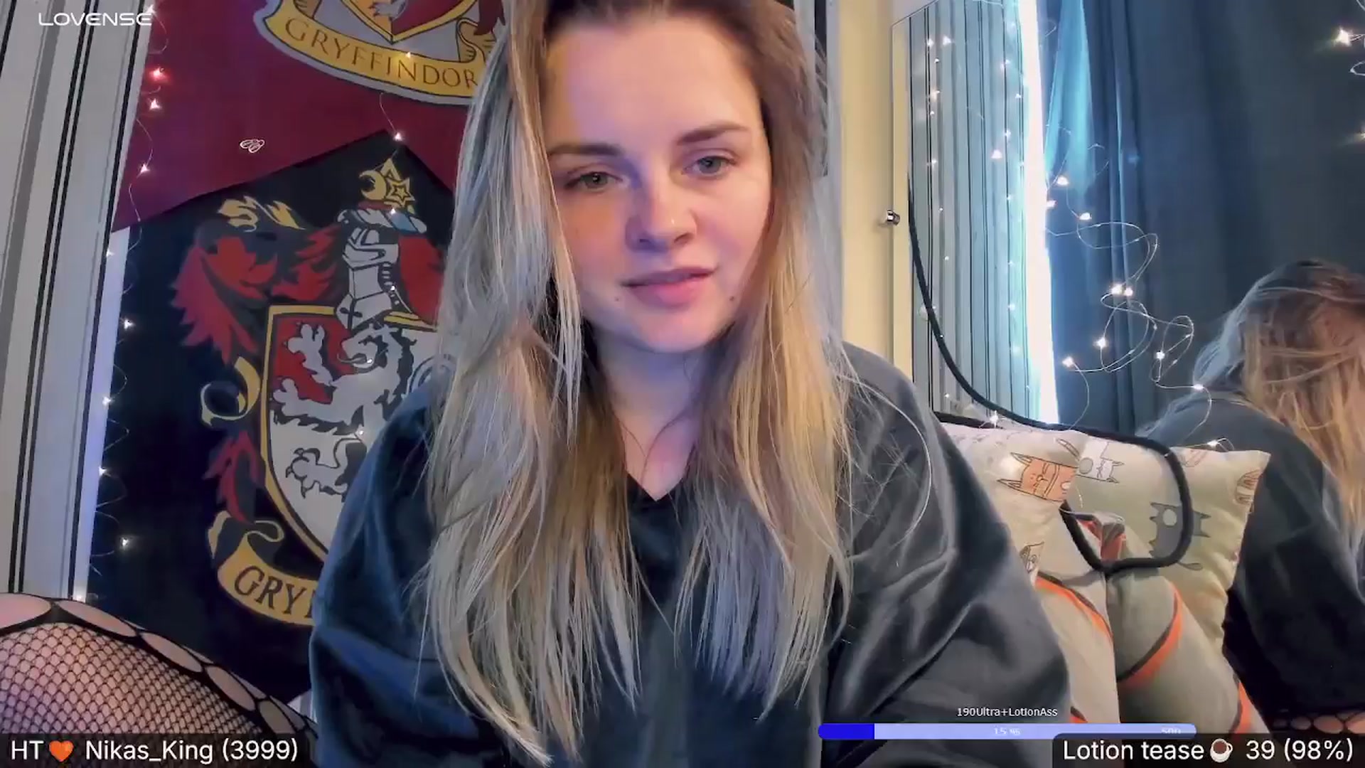 Gallery image thumbnail from Nika_Kitten's myfreecams stream on, 11/23/2024, 21:57 image 18 of 20