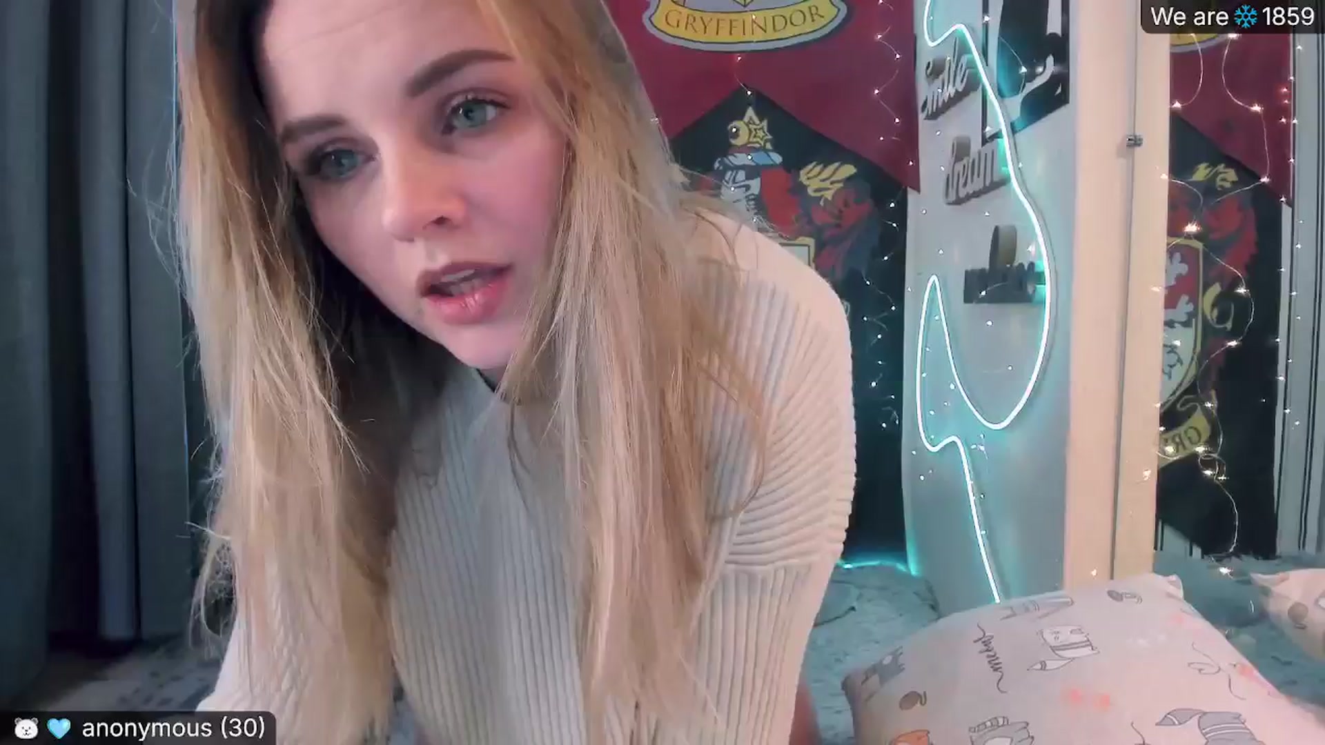 Gallery image thumbnail from Nika_Kitten's myfreecams stream on, 12/03/2024, 14:15 image 15 of 20