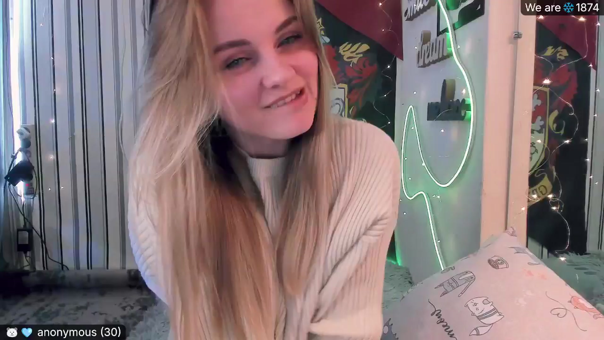 Gallery image thumbnail from Nika_Kitten's myfreecams stream on, 12/03/2024, 14:15 image 7 of 20