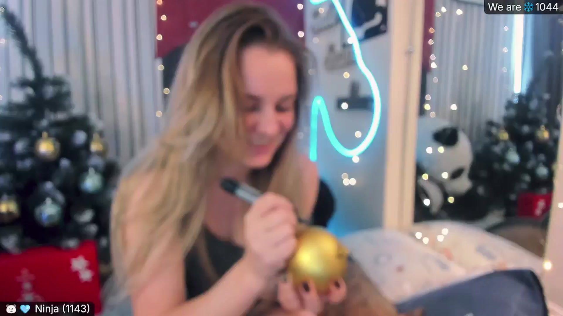 Gallery image thumbnail from Nika_Kitten's myfreecams stream on, 12/04/2024, 15:13 image 13 of 20